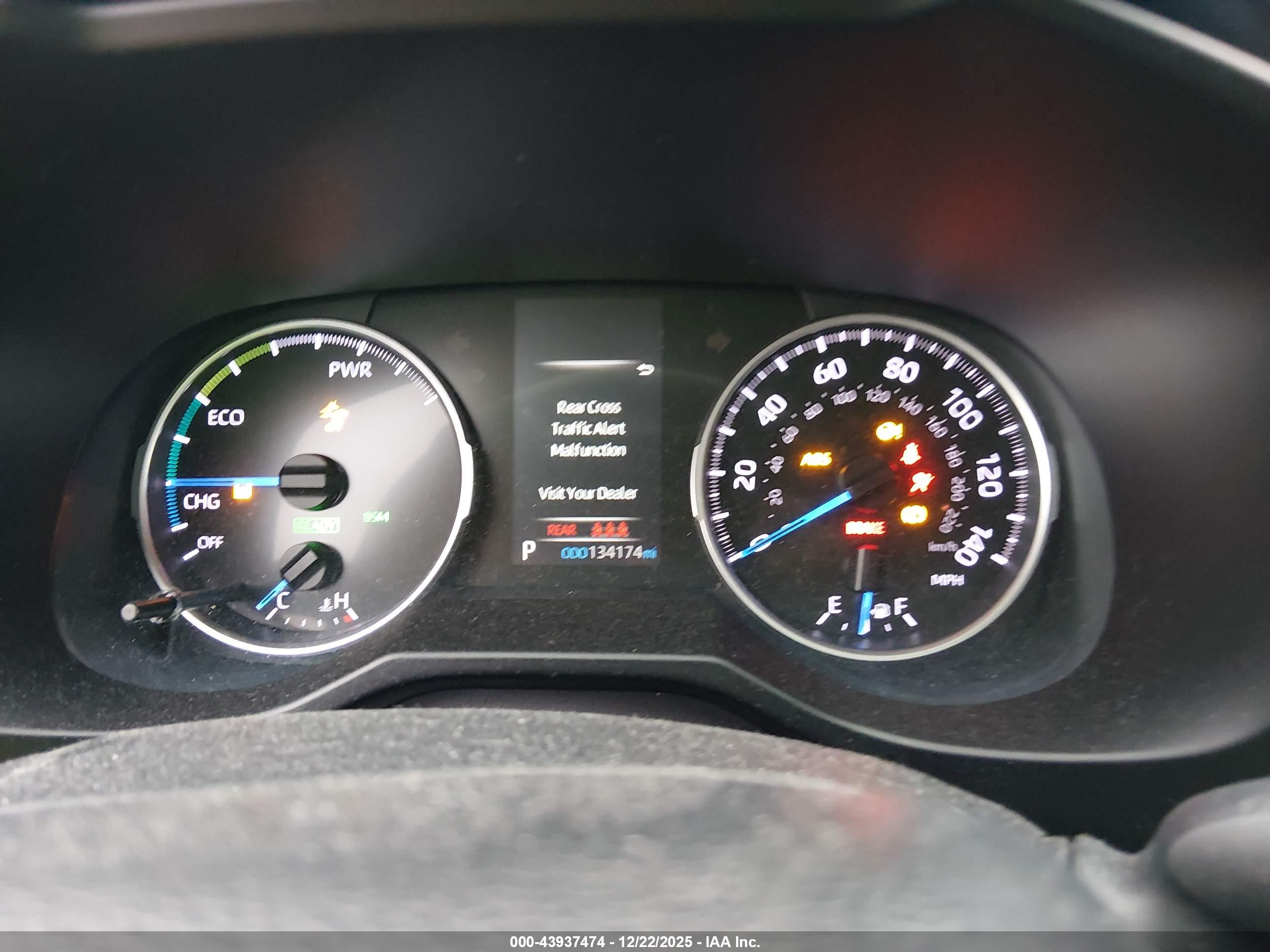 TOYOTA RAV4 image 7