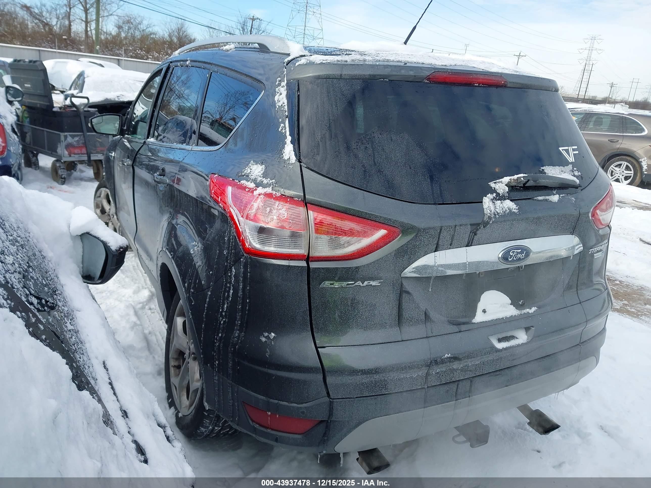 FORD ESCAPE image 3