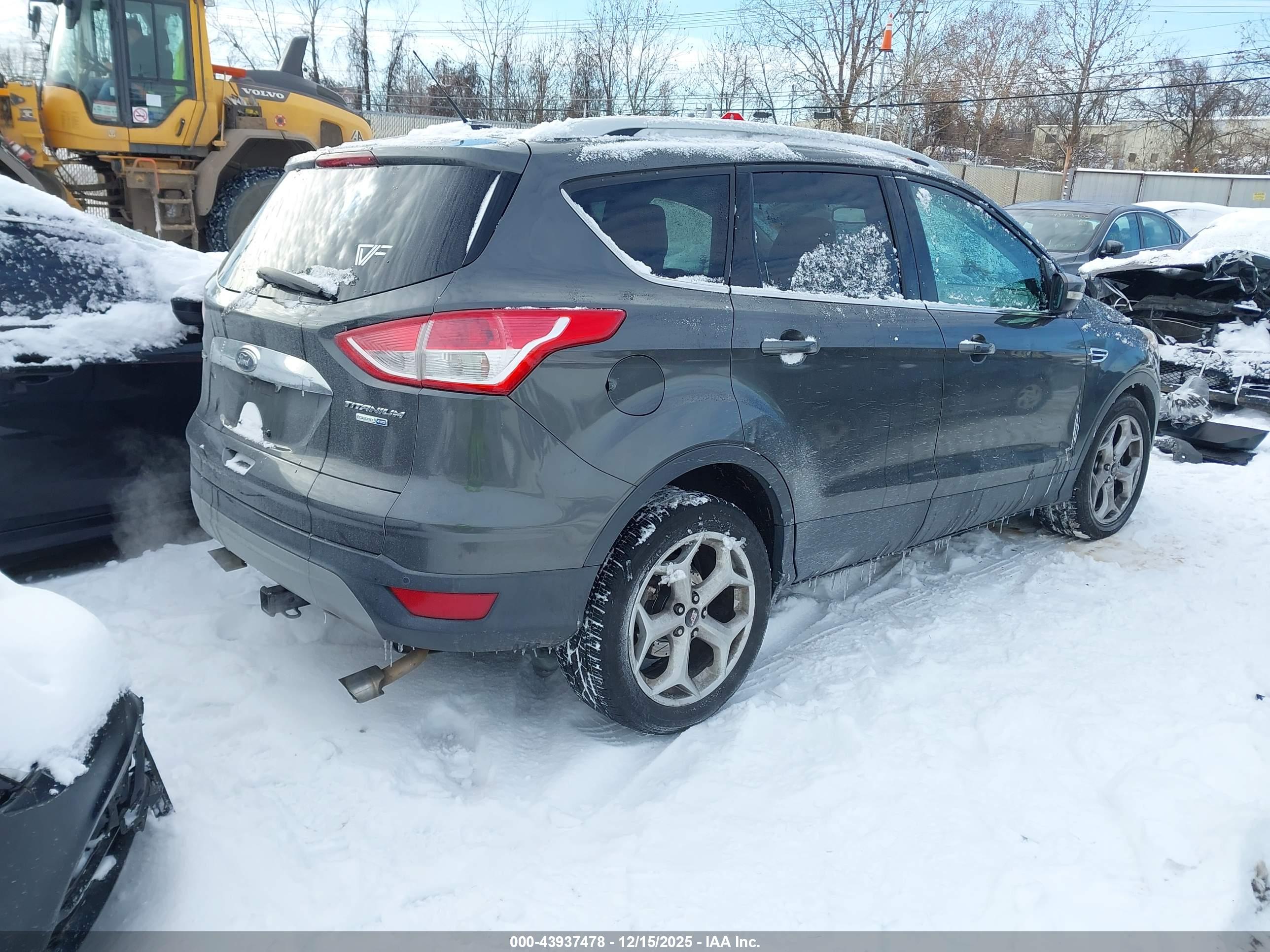 FORD ESCAPE image 4