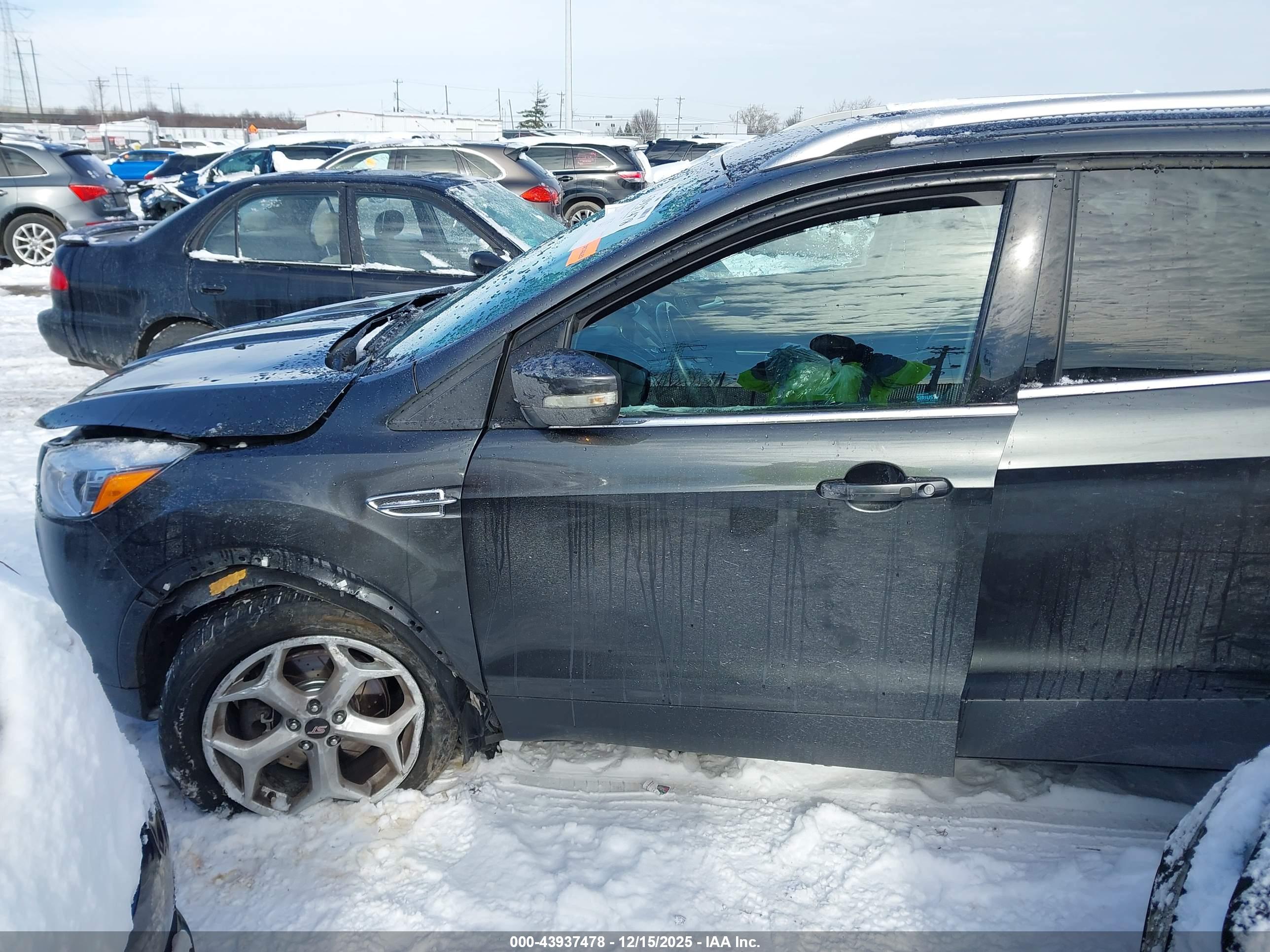 FORD ESCAPE image 6