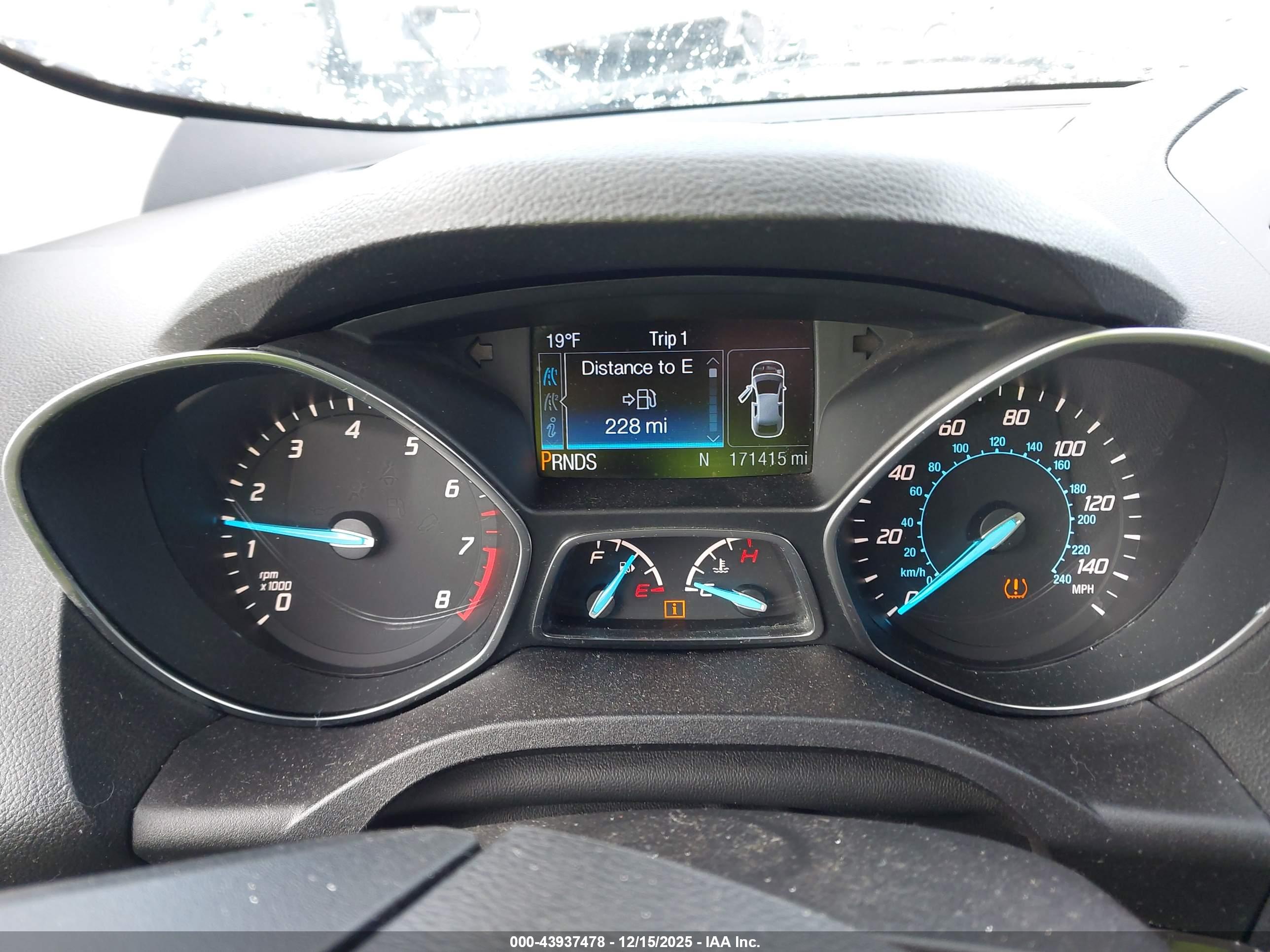FORD ESCAPE image 7