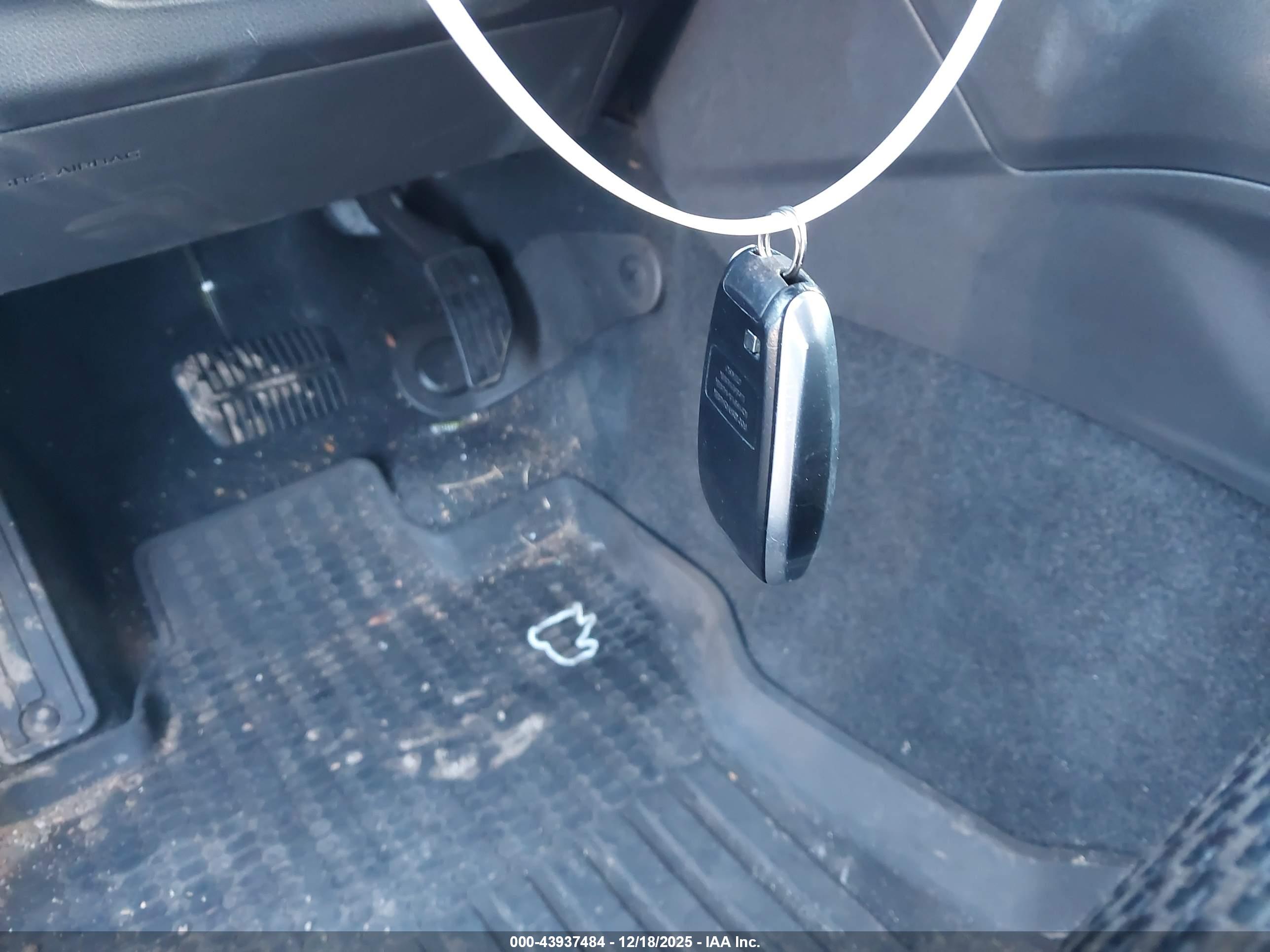 SUBARU FORESTER image 11