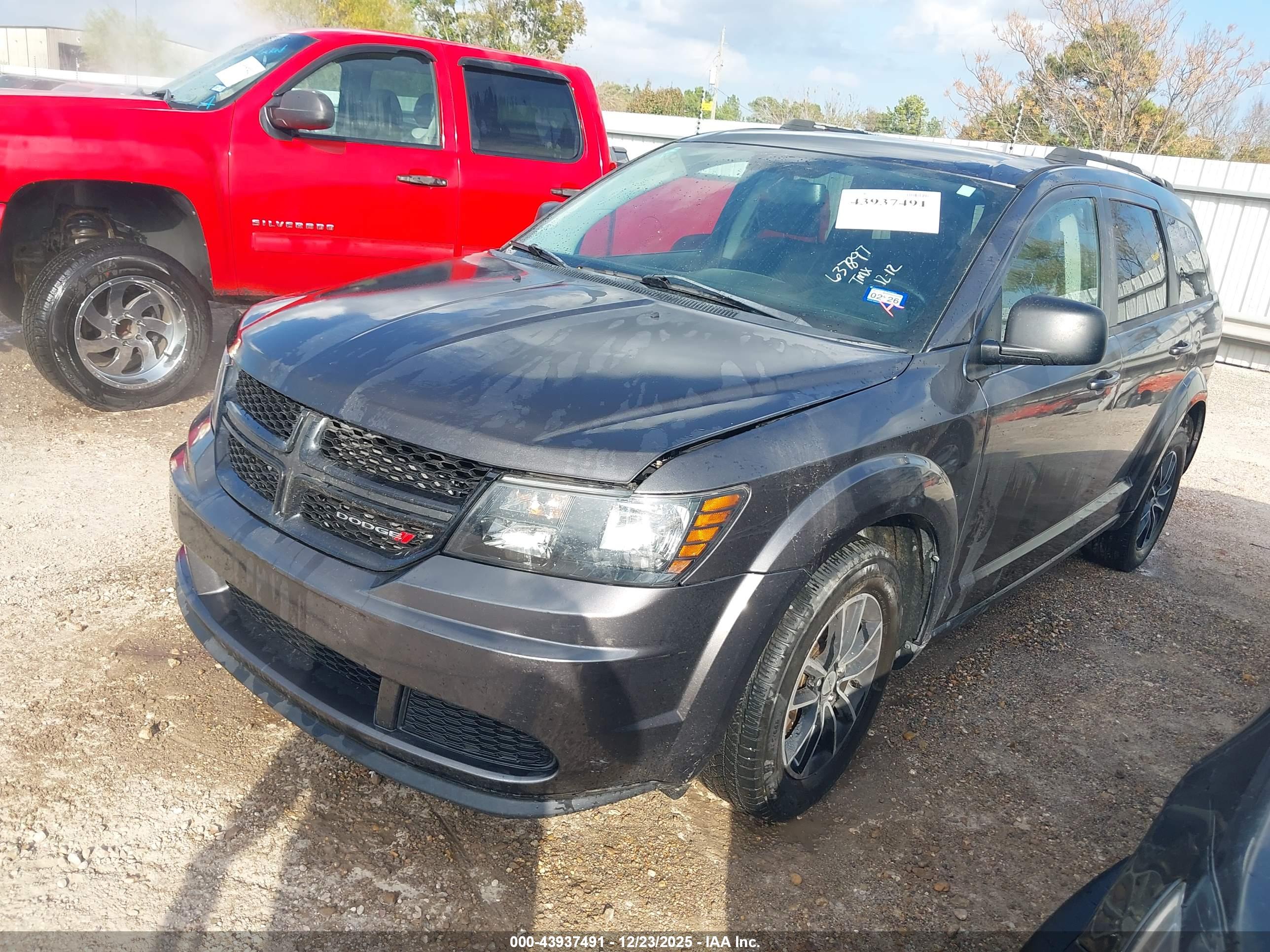 DODGE JOURNEY image 2