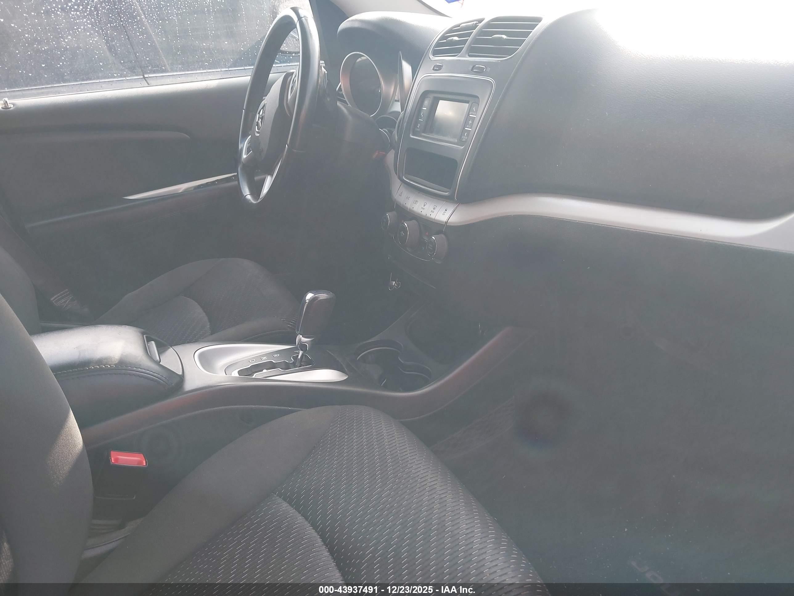 DODGE JOURNEY image 5