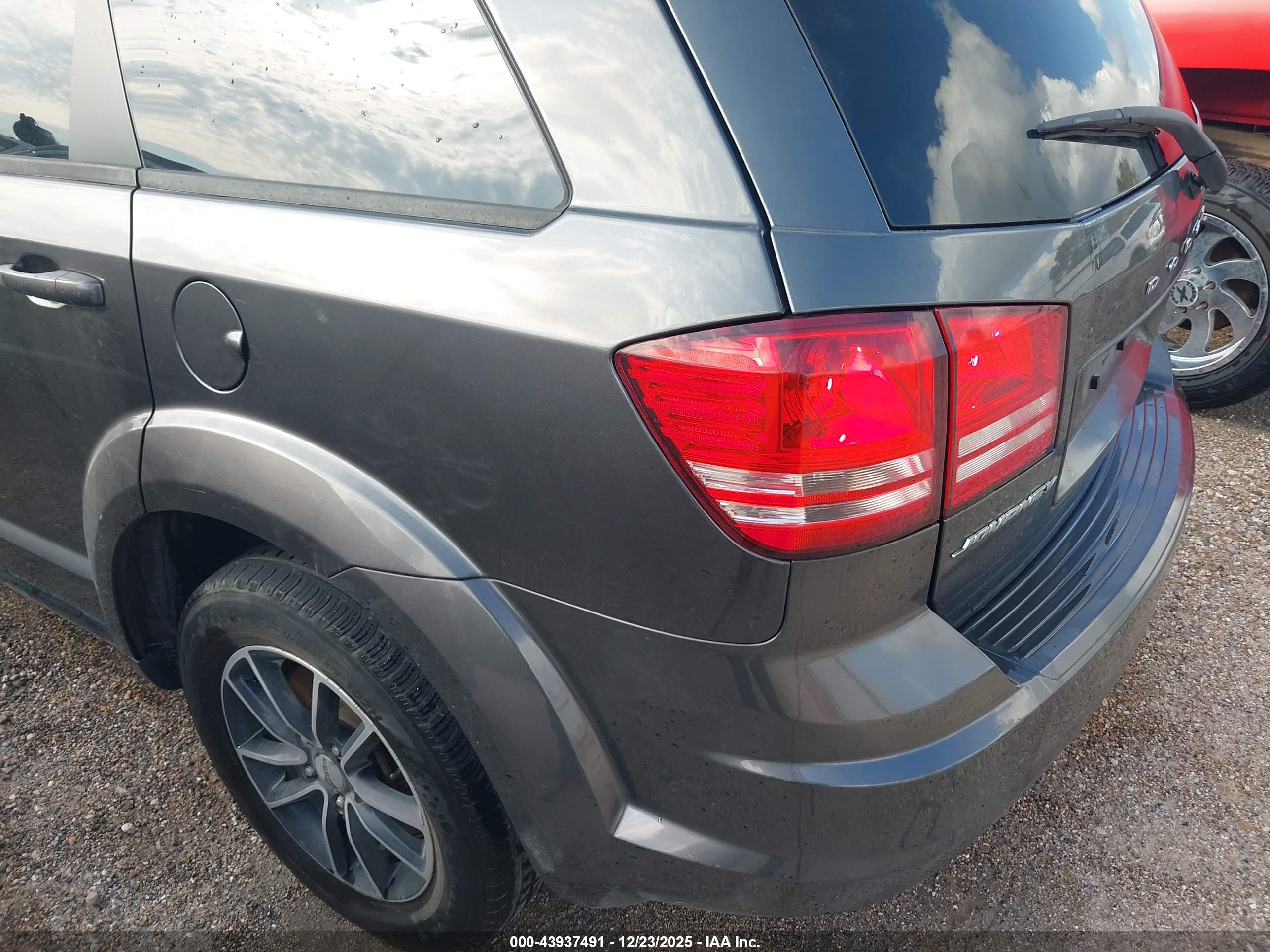 DODGE JOURNEY image 6