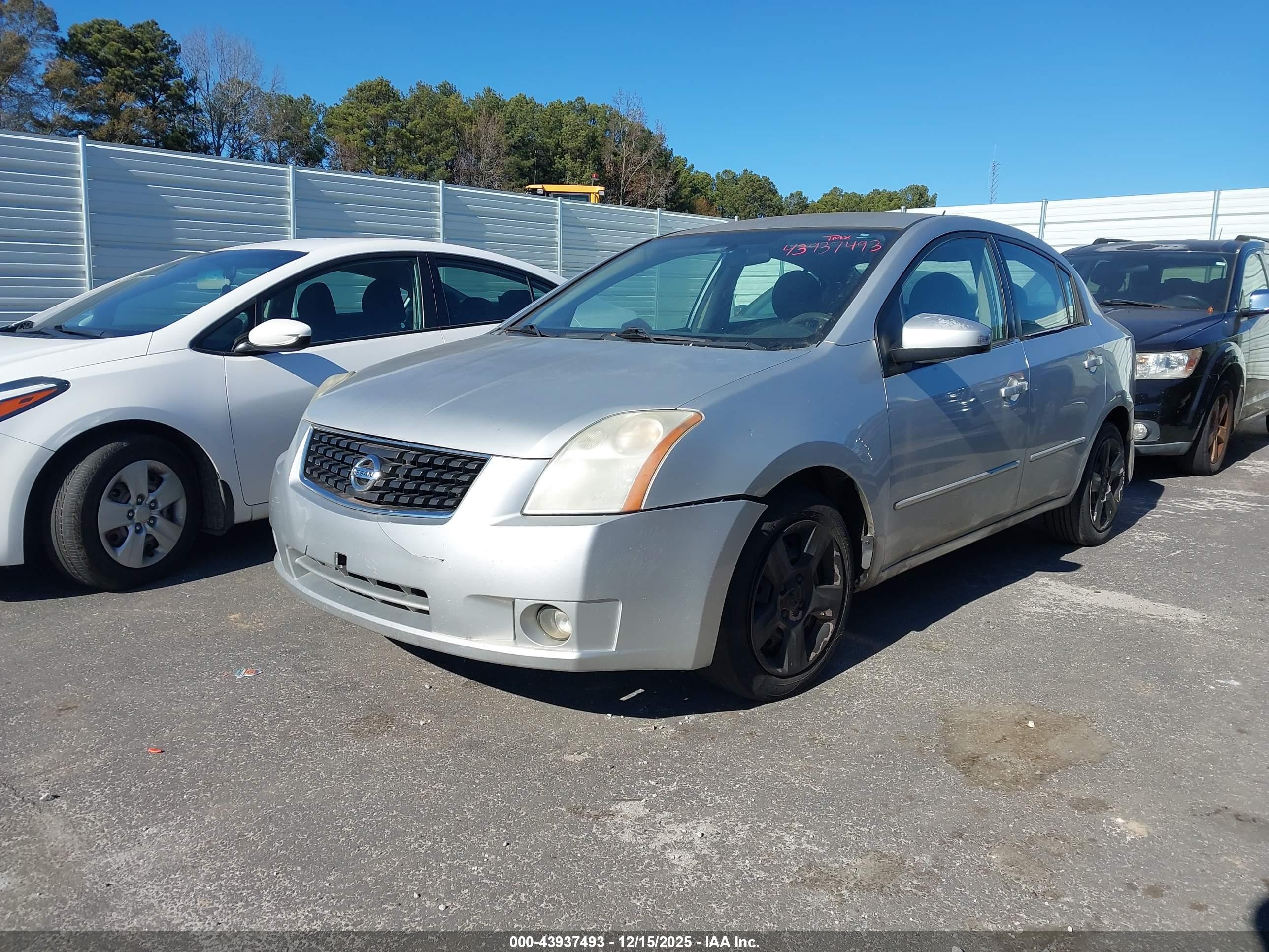 NISSAN SENTRA image 2
