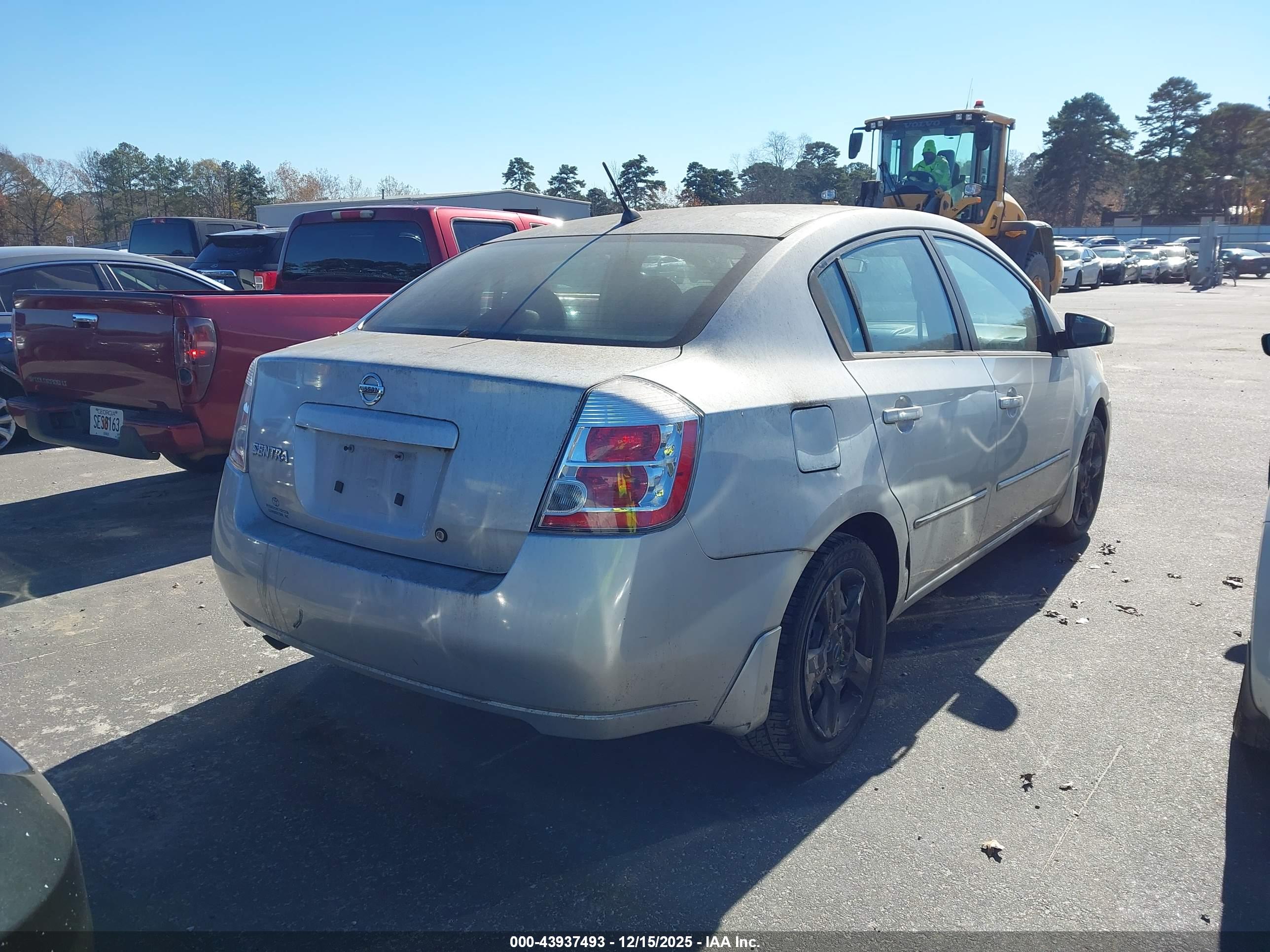 NISSAN SENTRA image 4