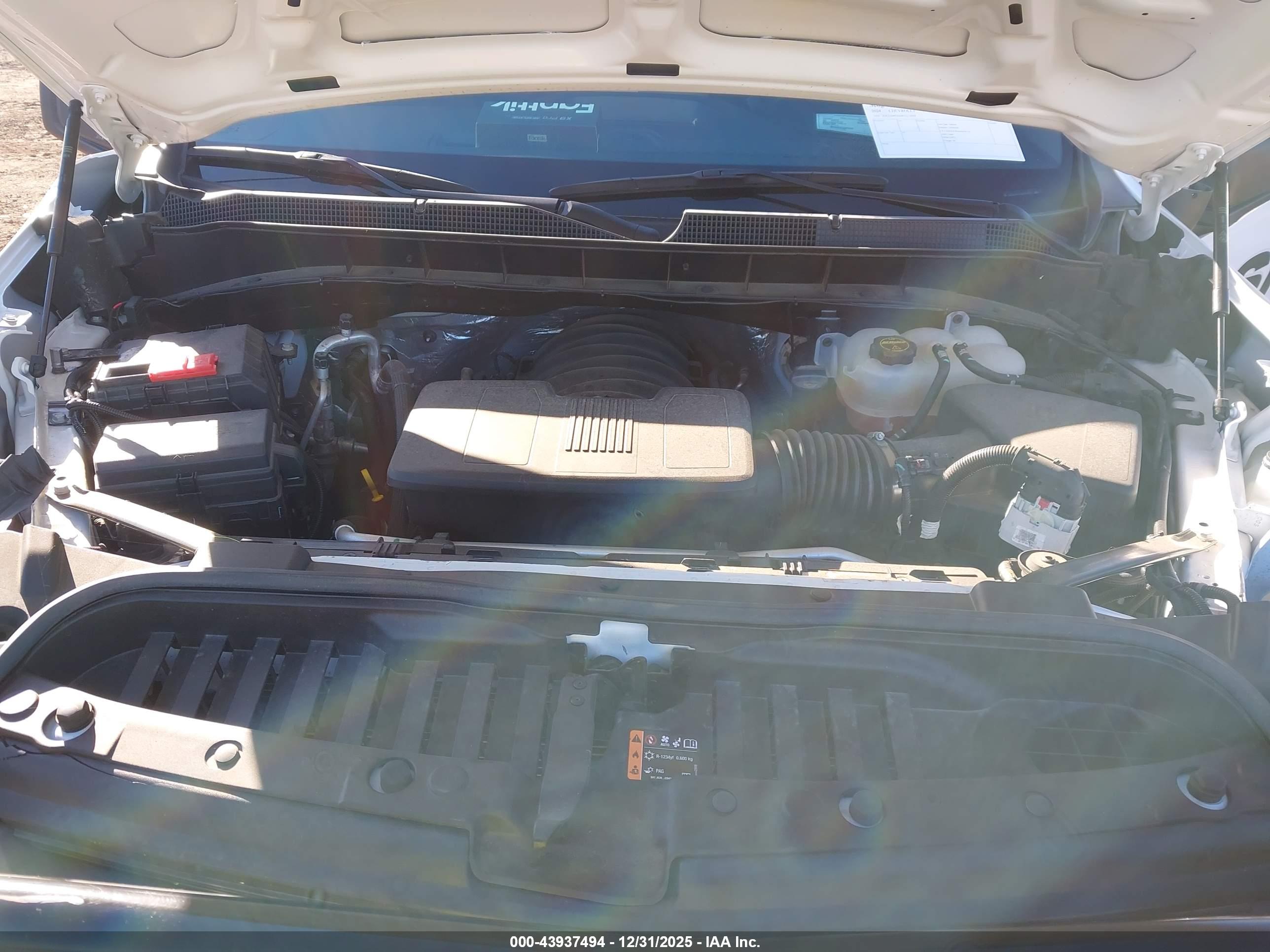 CHEVROLET SILVERADO image 10
