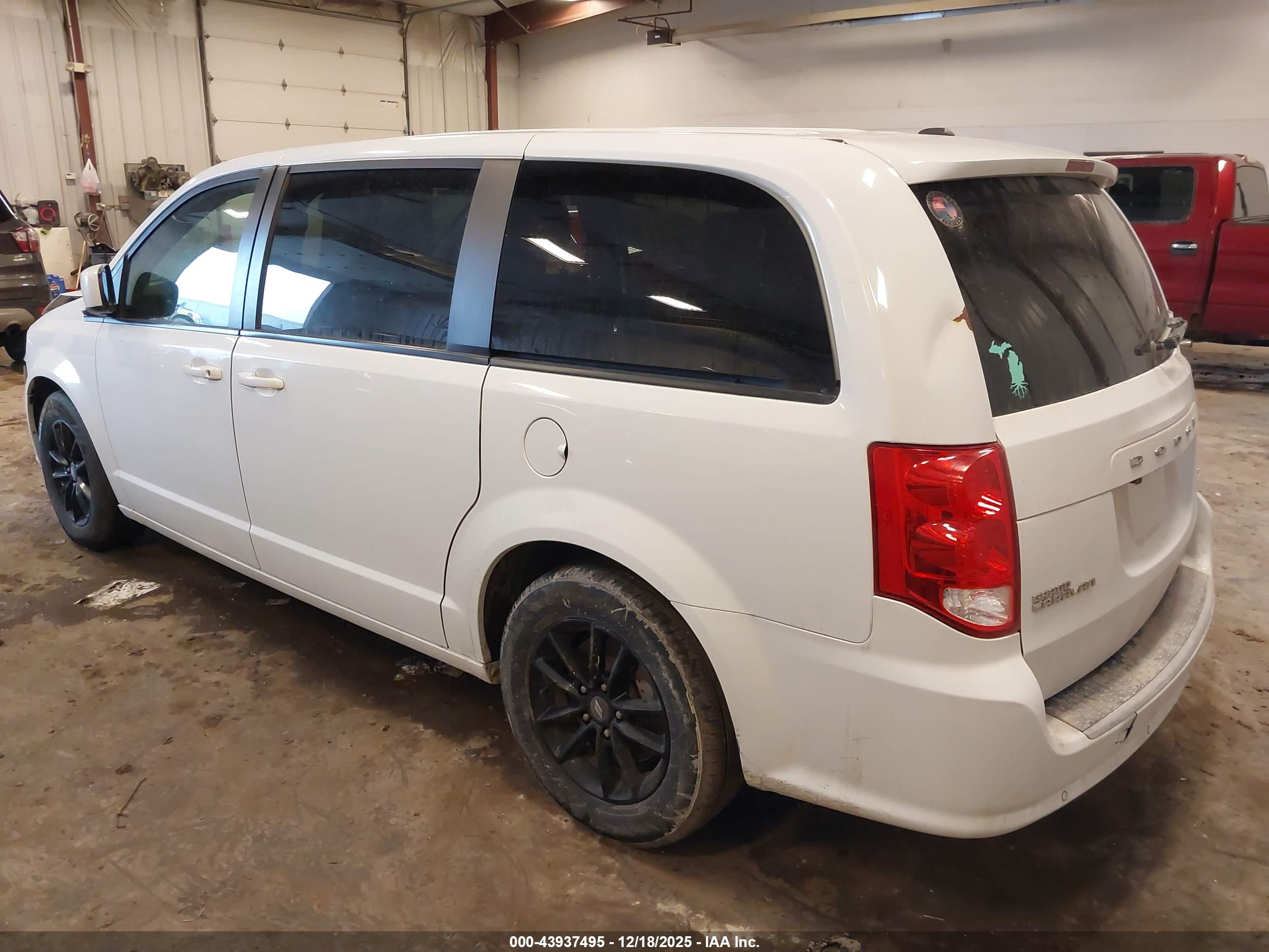 DODGE GRAND image 3
