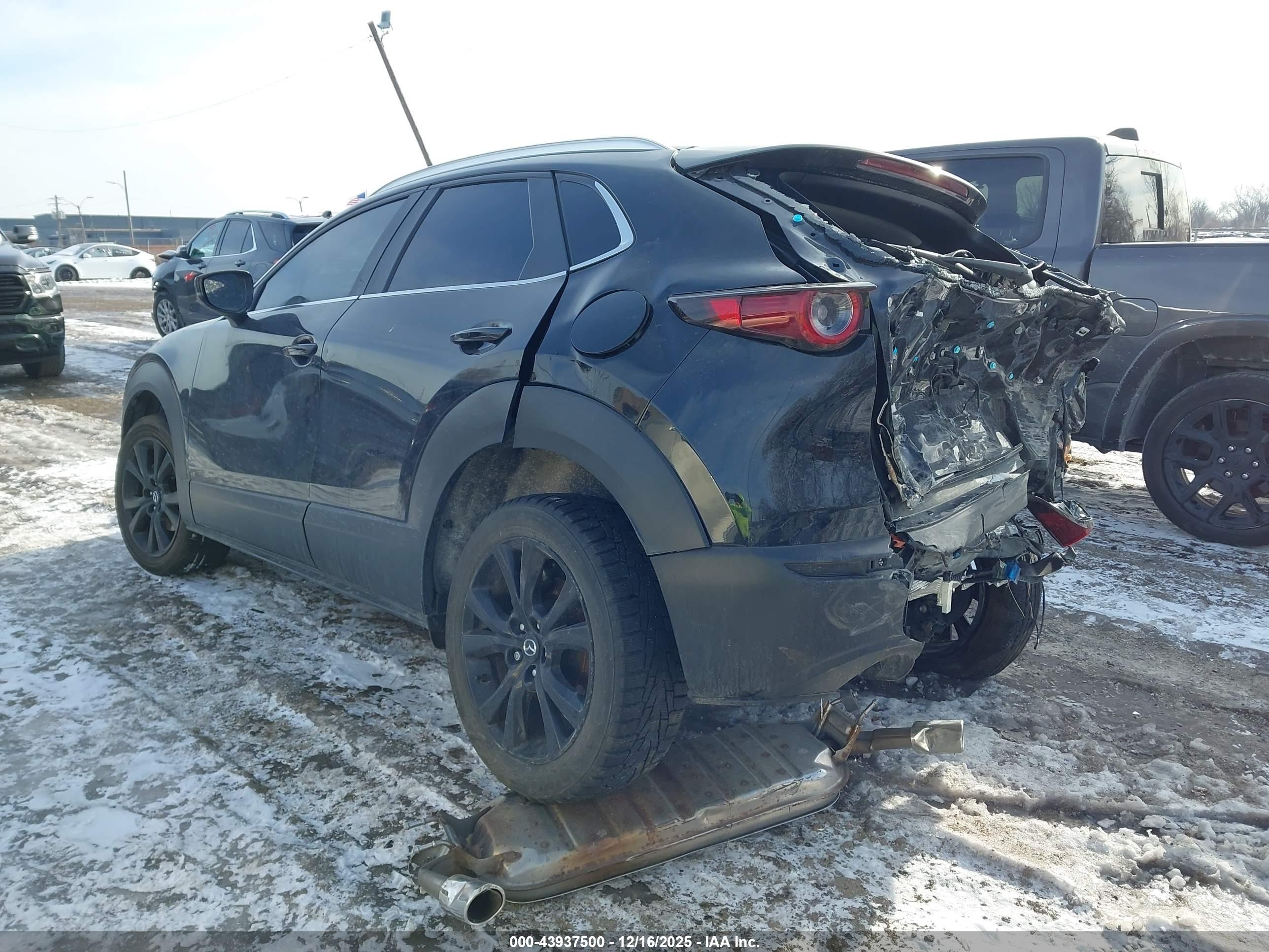 MAZDA CX-30 image 3