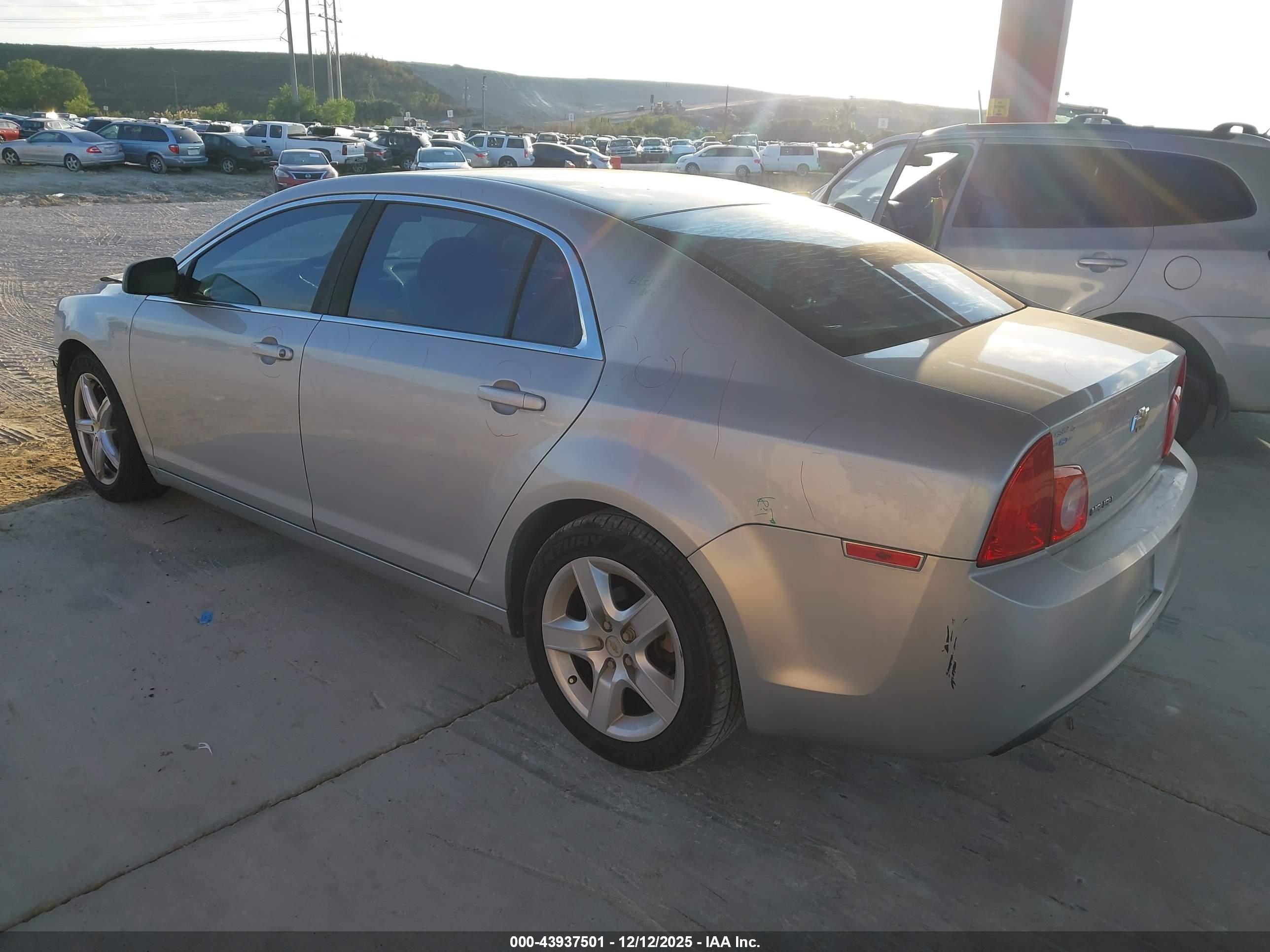CHEVROLET MALIBU image 3