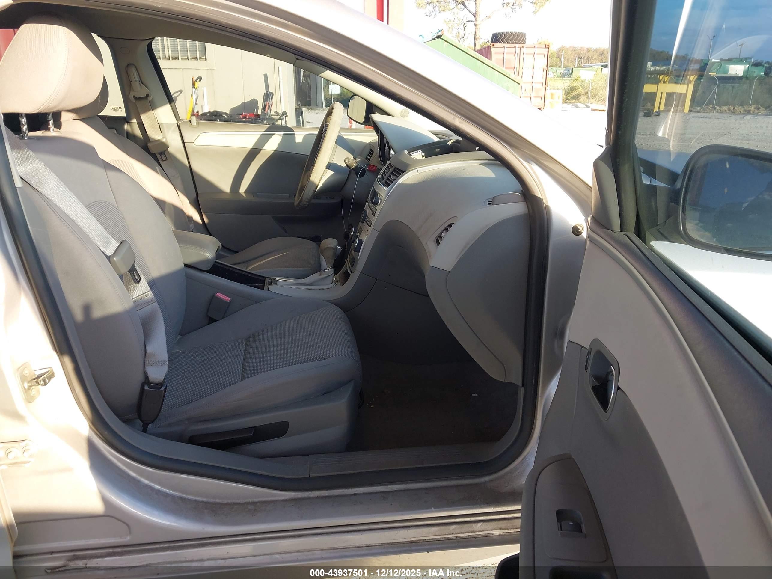 CHEVROLET MALIBU image 5