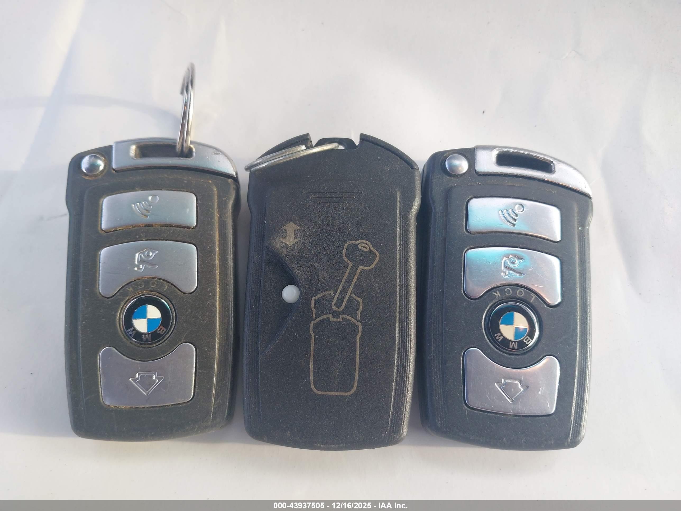 BMW 750LI image 11