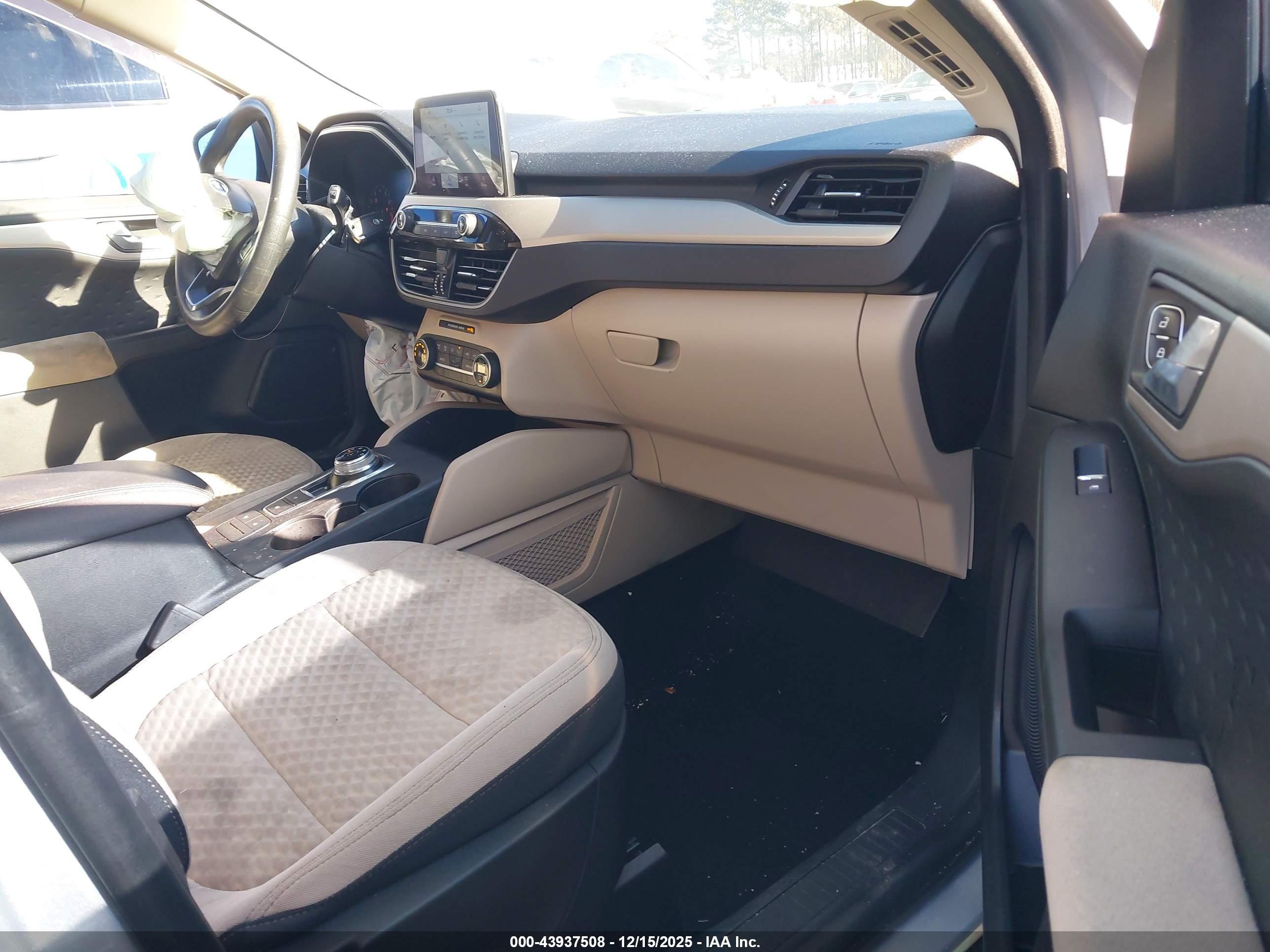 FORD ESCAPE image 5