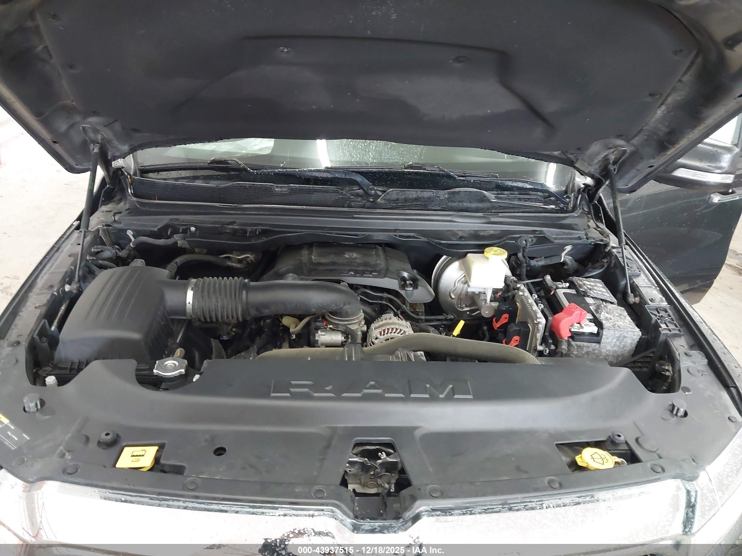 RAM 1500 image 10