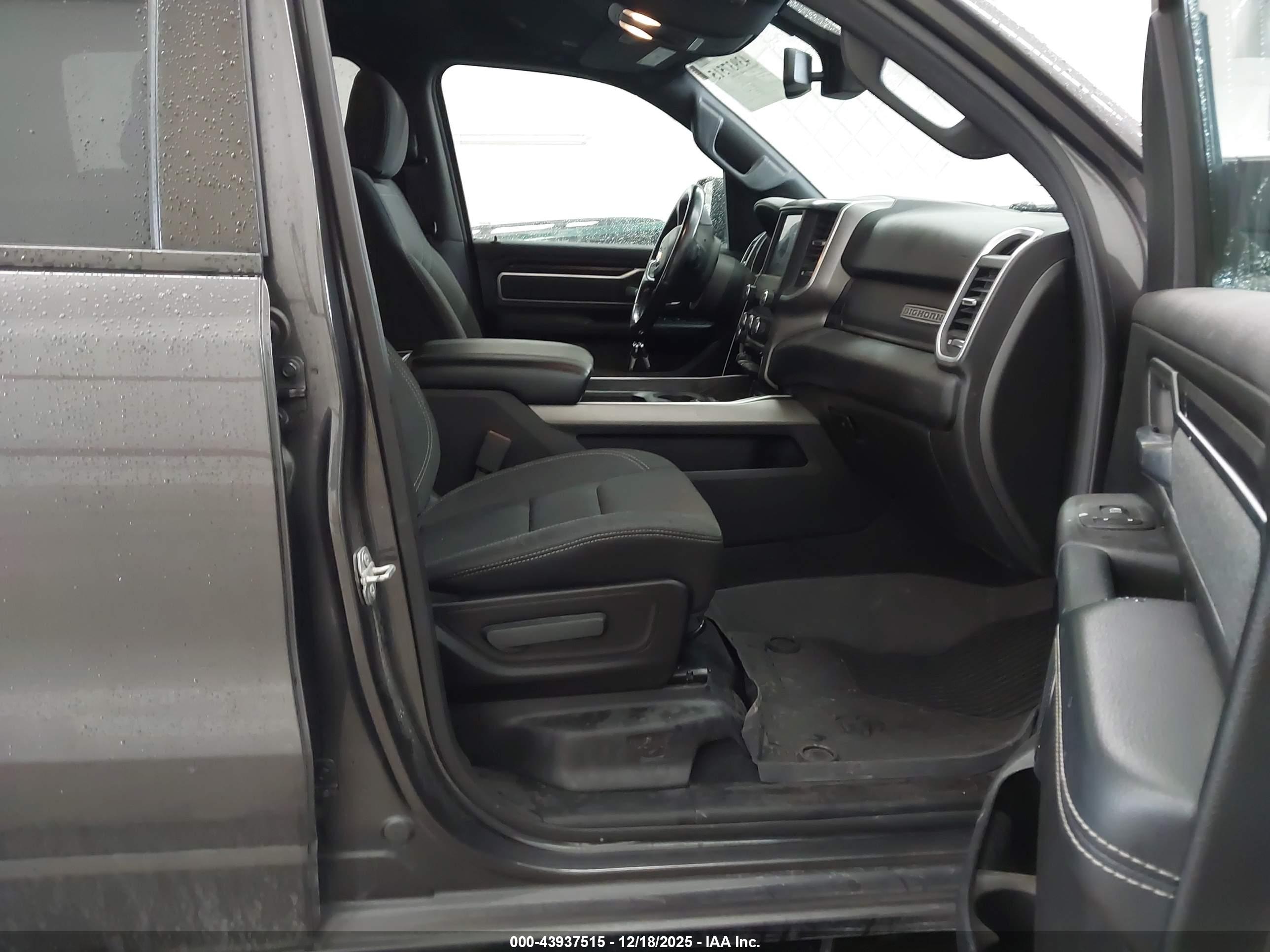RAM 1500 image 5