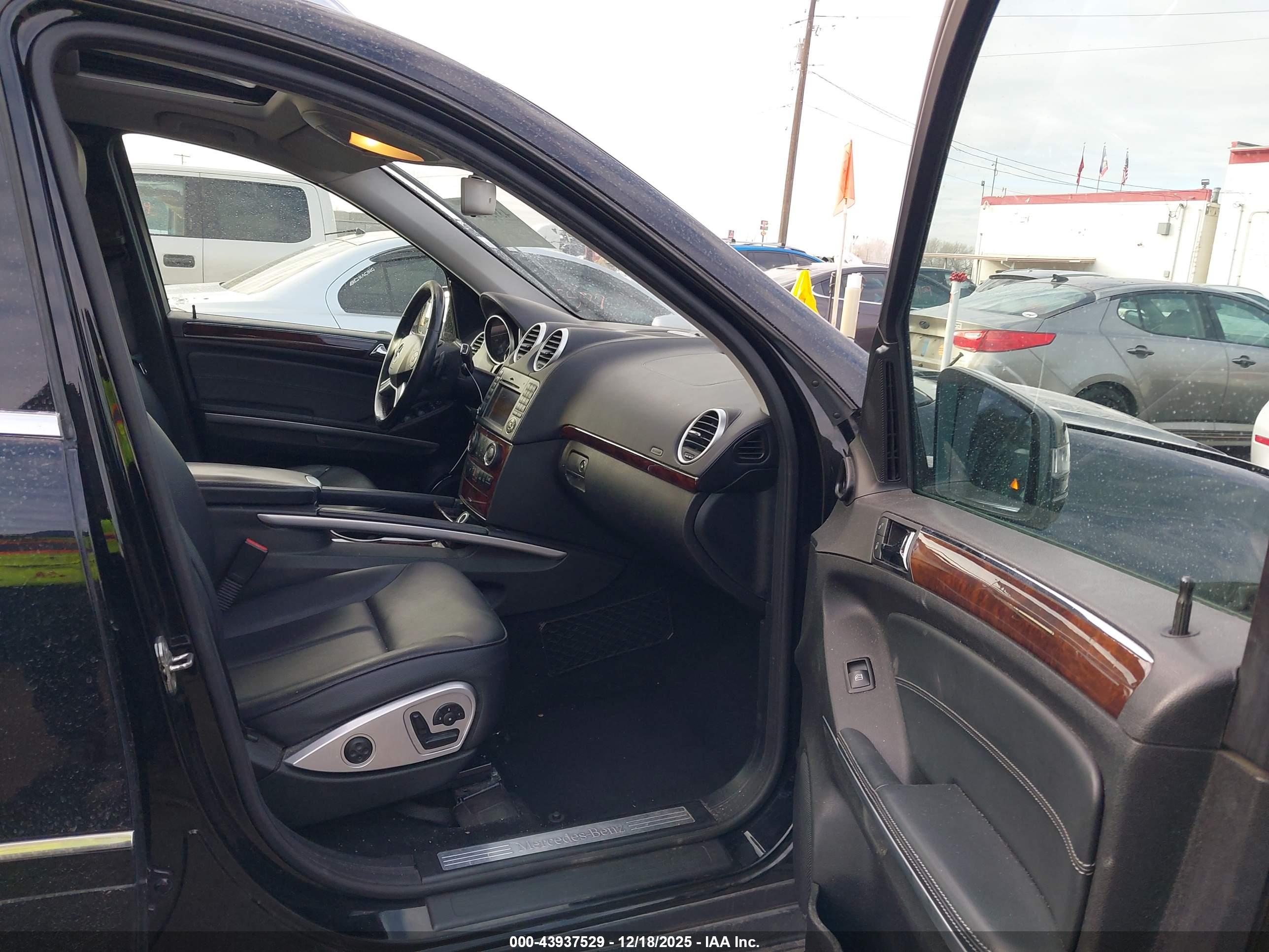 MERCEDES-BENZ GL image 5