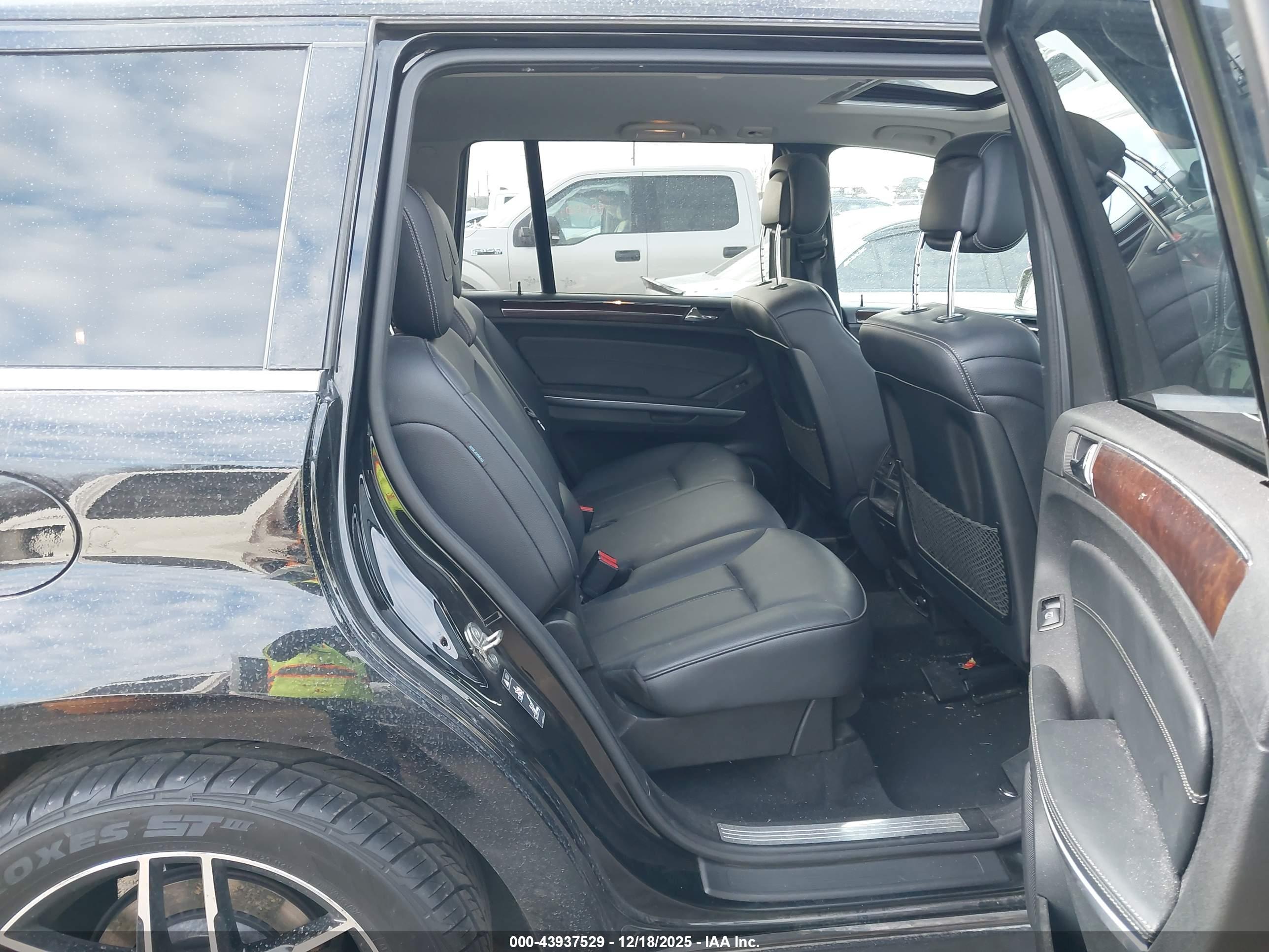 MERCEDES-BENZ GL image 8