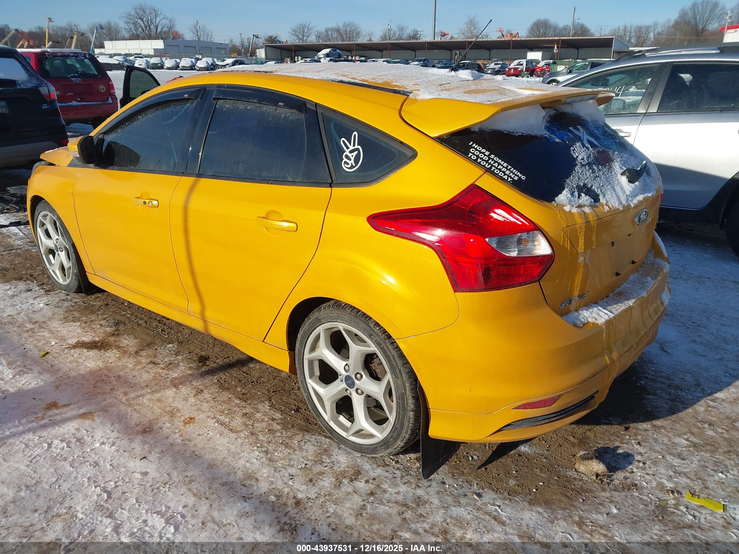 FORD FOCUS image 3