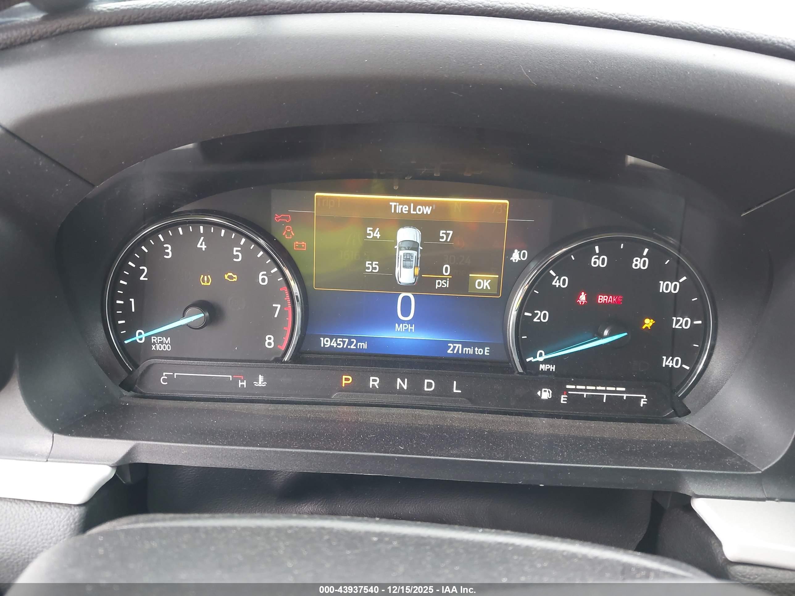 FORD EXPLORER image 7