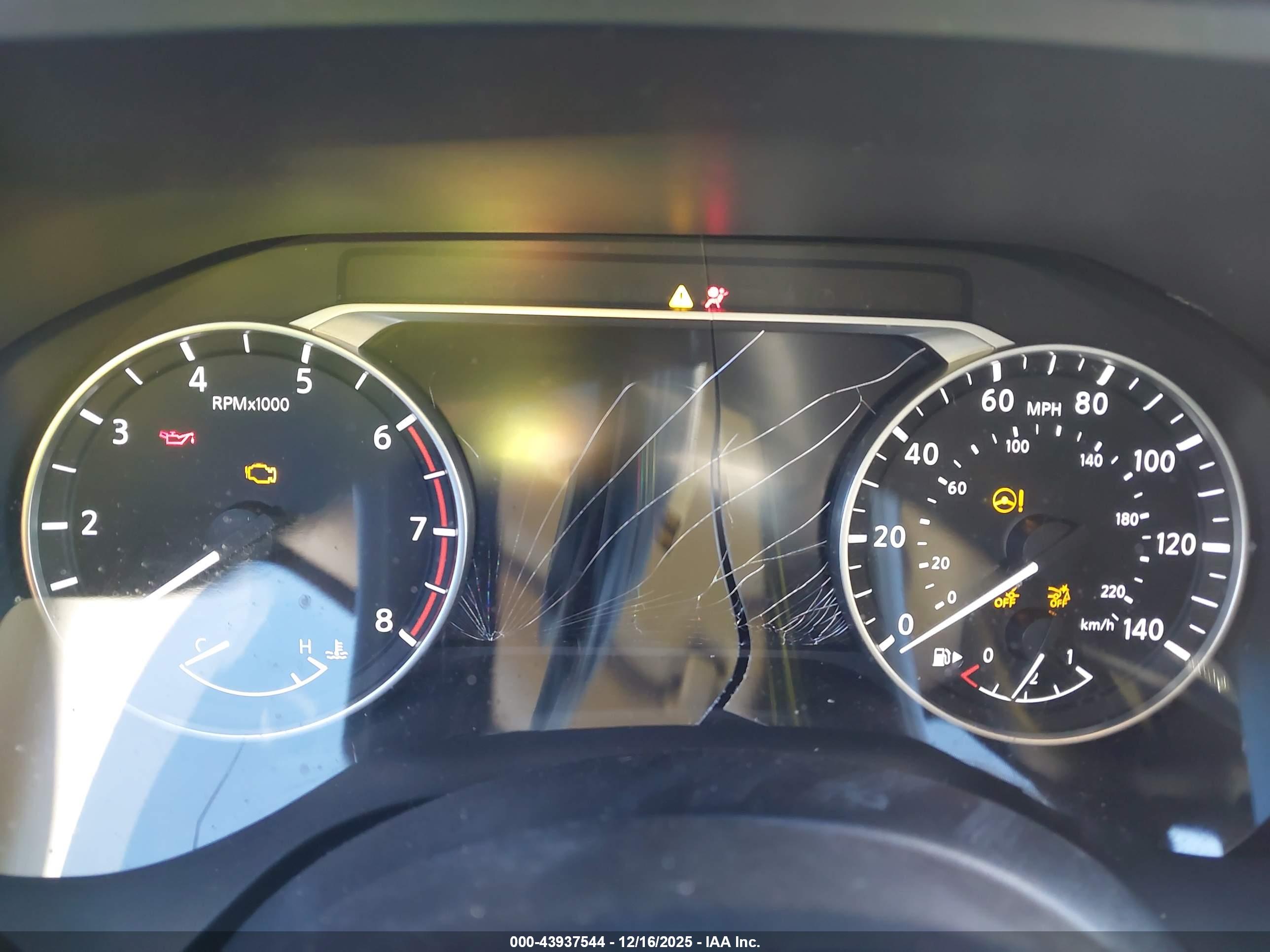 NISSAN ROGUE image 7