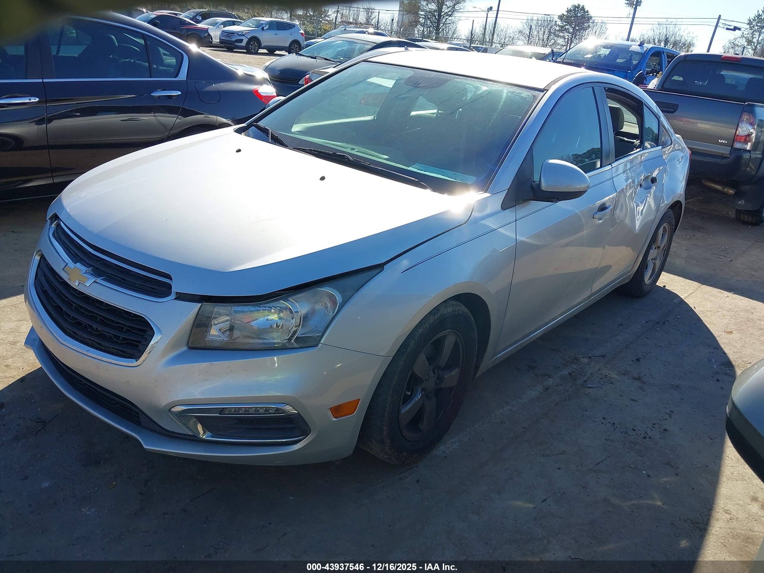 CHEVROLET CRUZE image 2