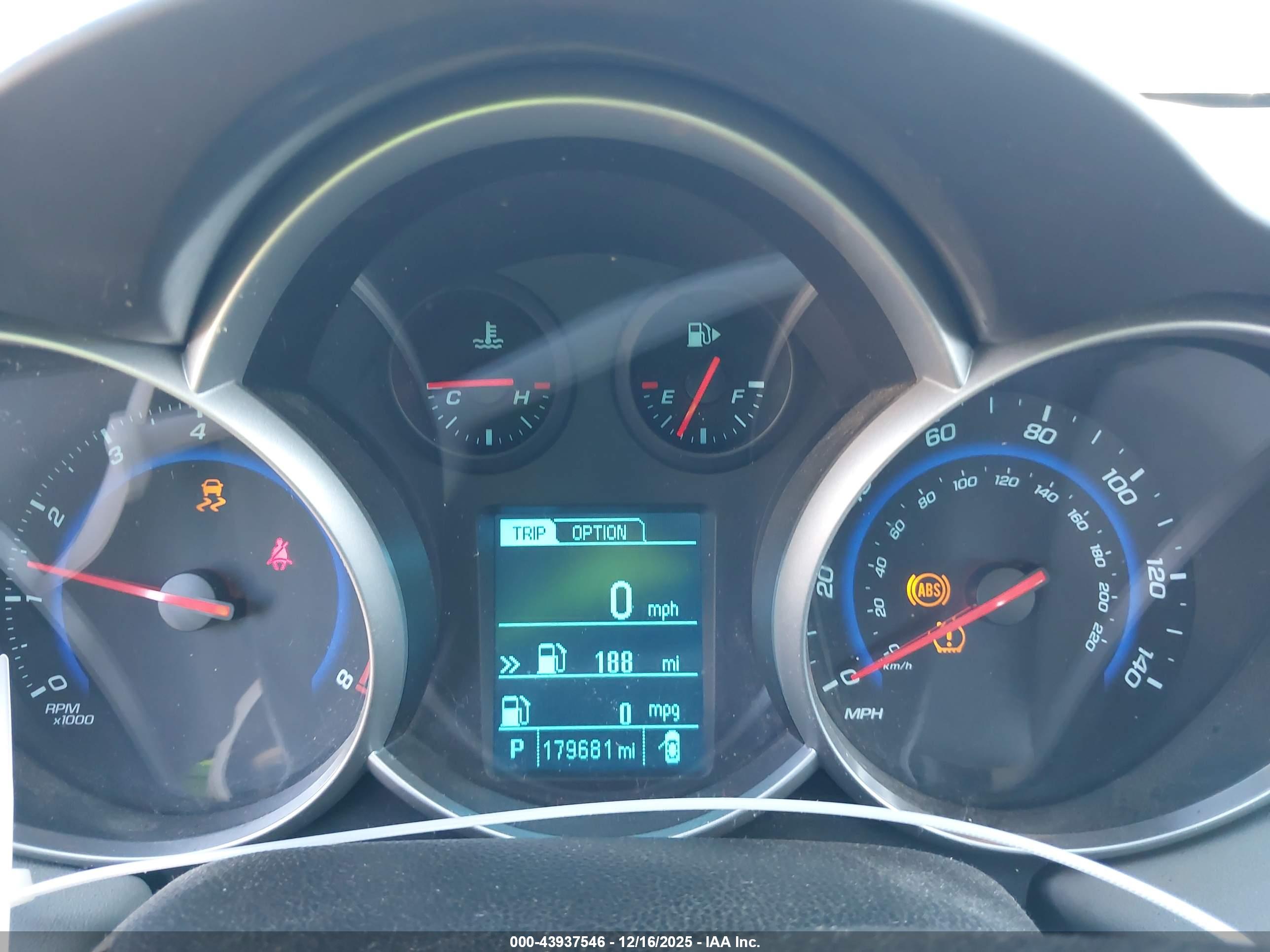 CHEVROLET CRUZE image 7