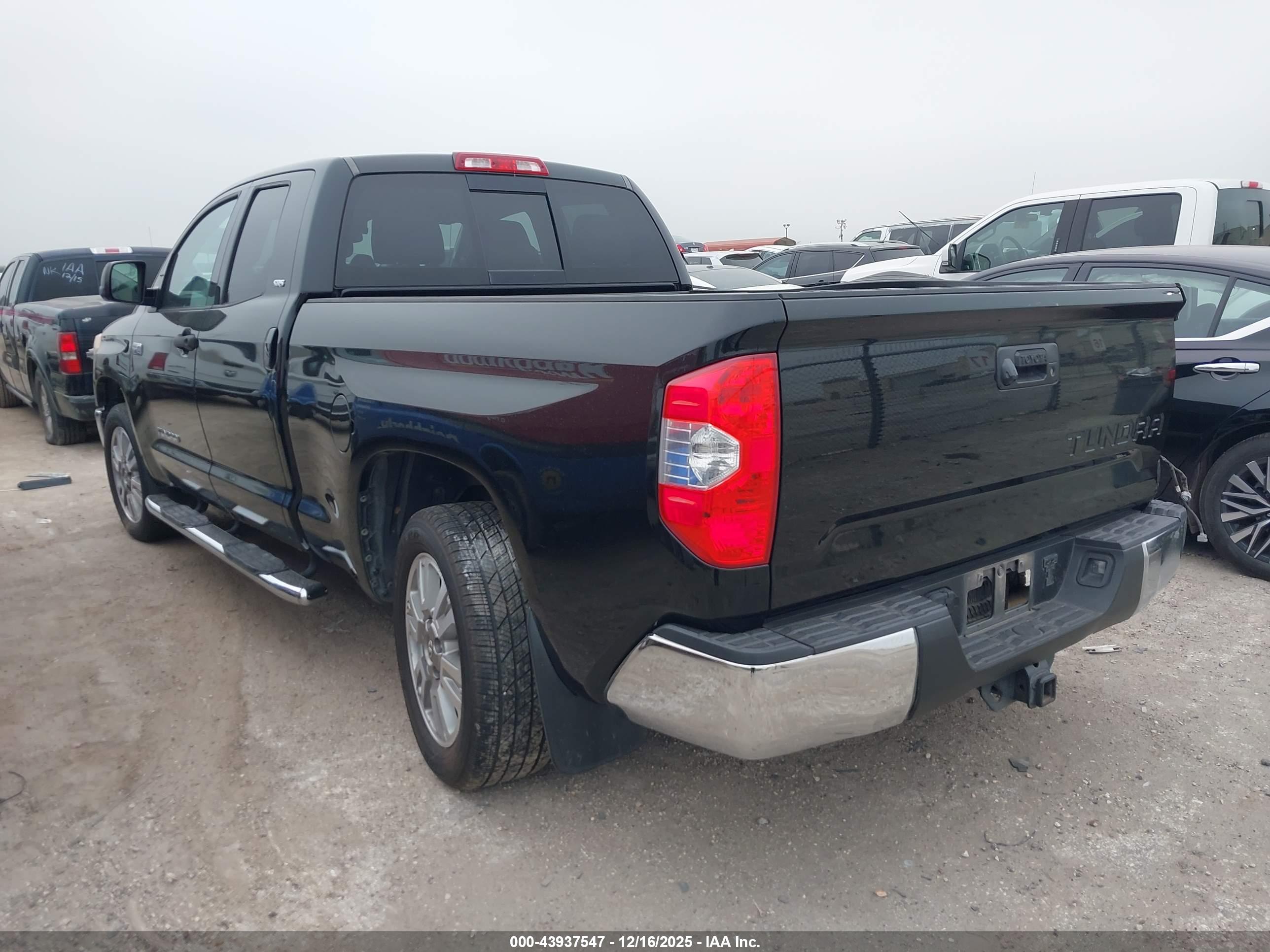 TOYOTA TUNDRA image 3