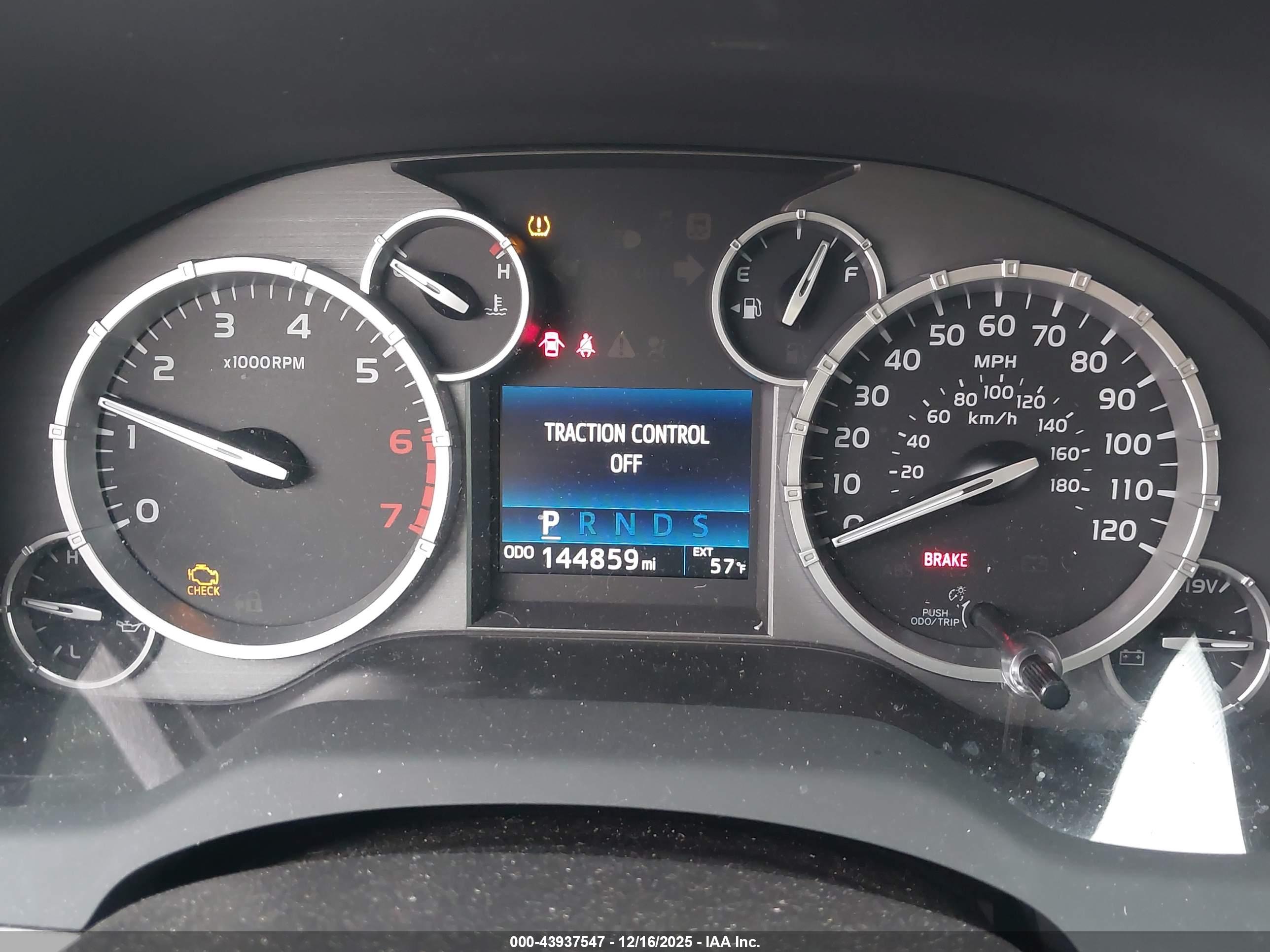 TOYOTA TUNDRA image 7