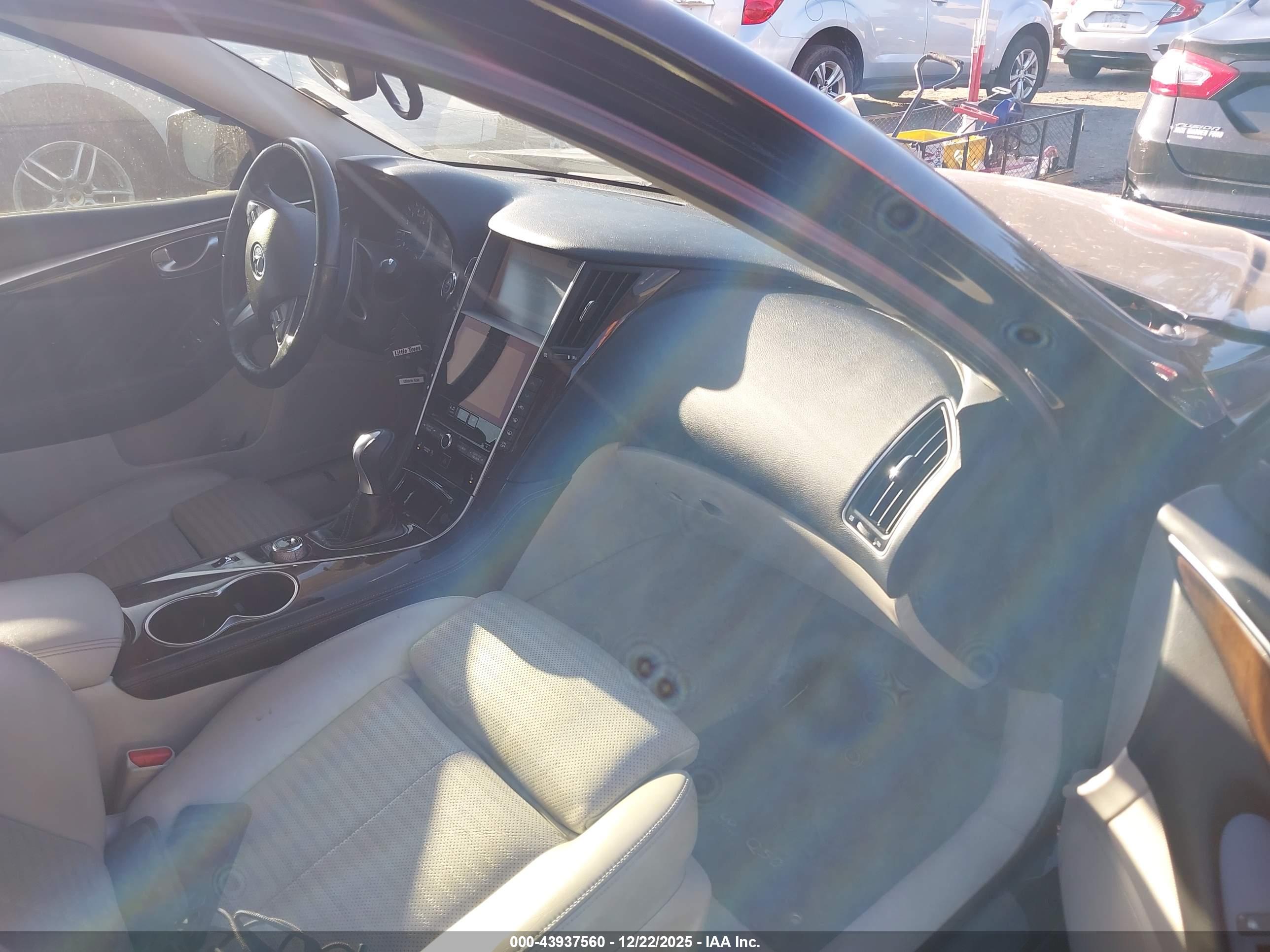 INFINITI Q50 image 5