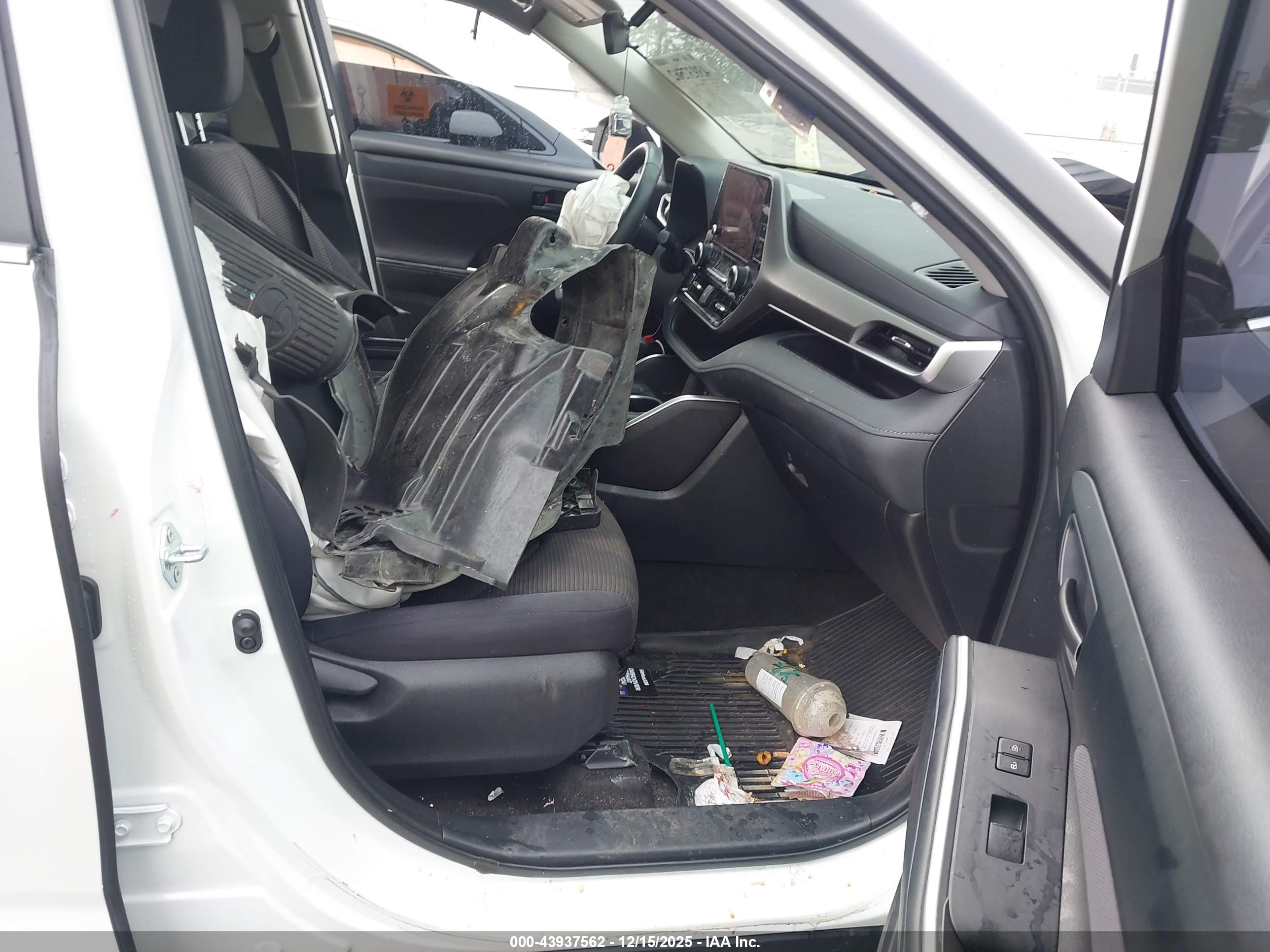 TOYOTA HIGHLANDER image 5