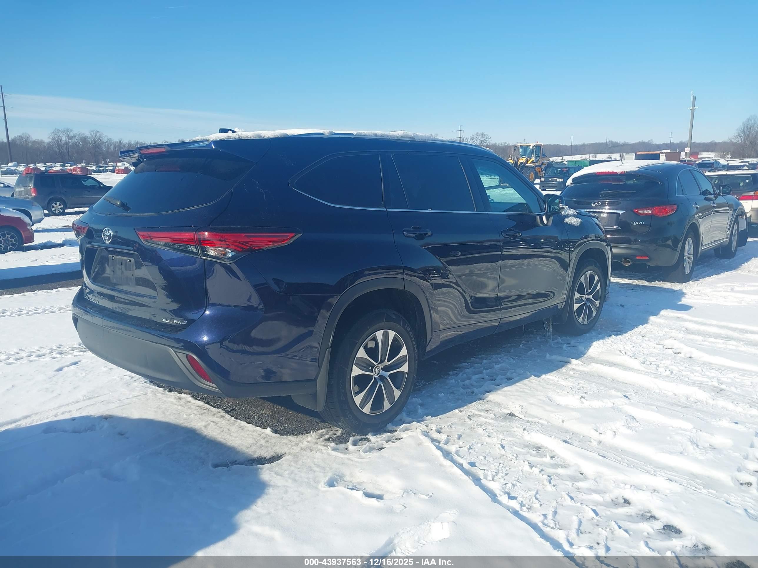 TOYOTA HIGHLANDER image 4