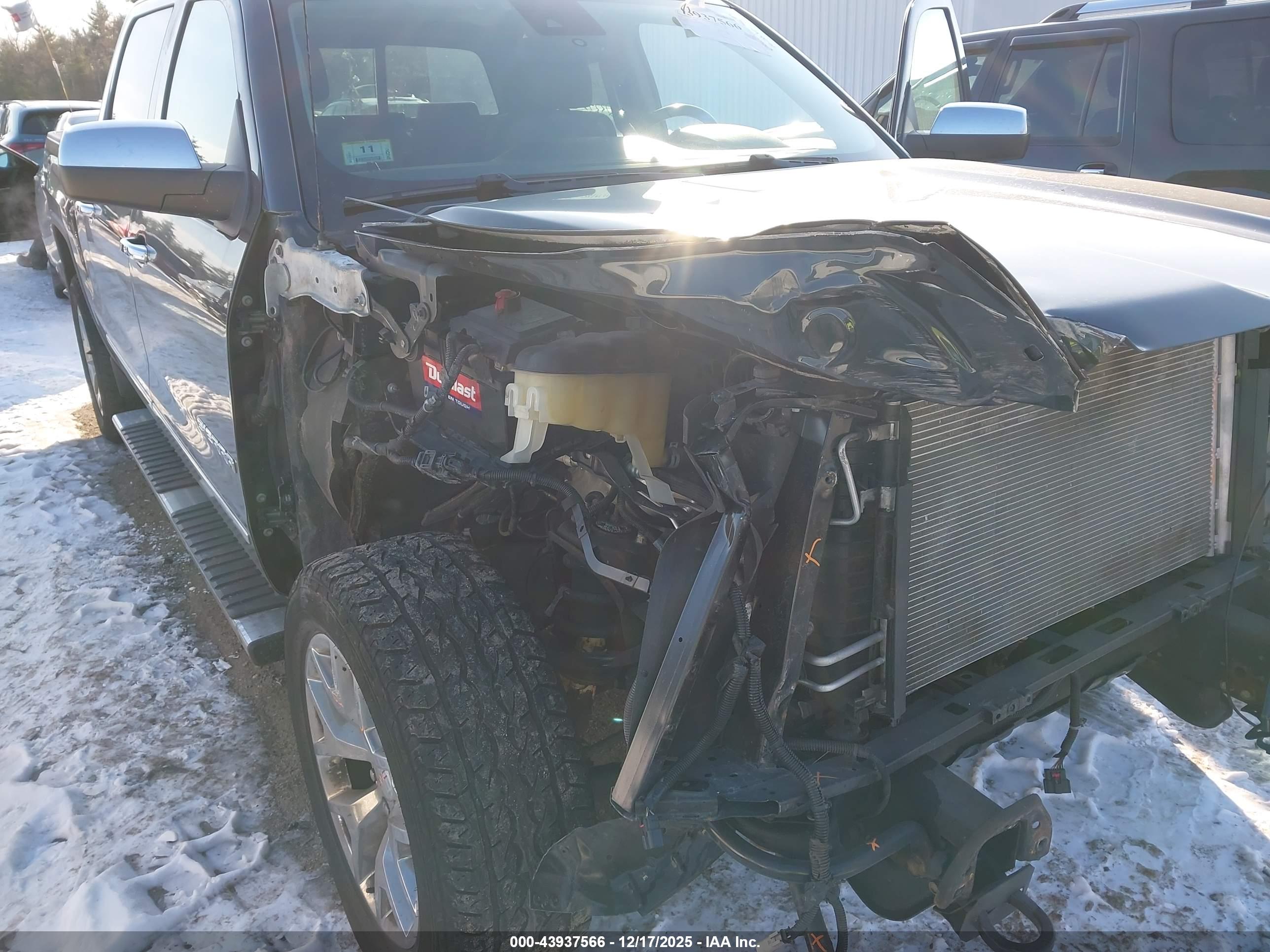 GMC SIERRA image 6