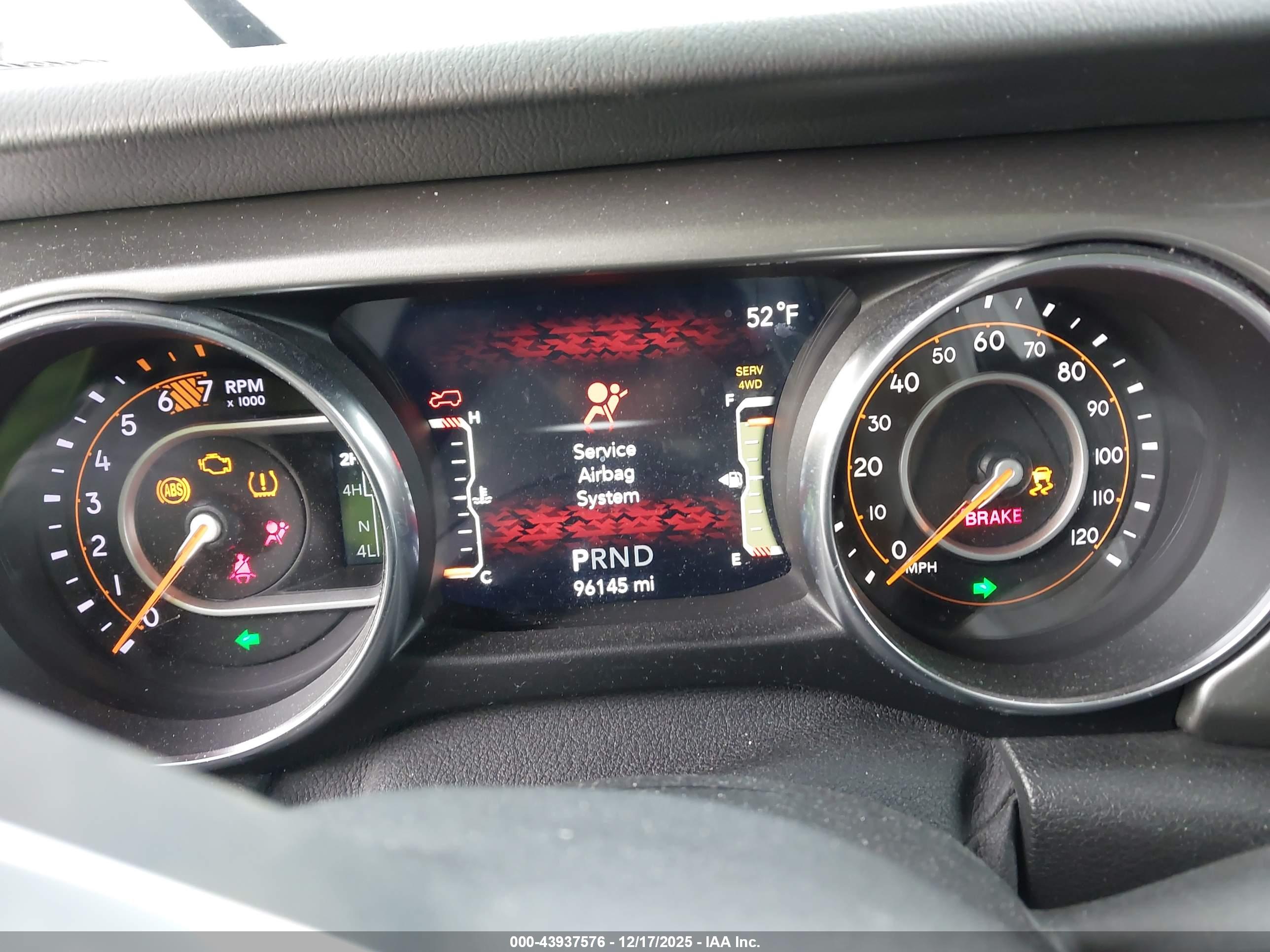 JEEP WRANGLER image 7