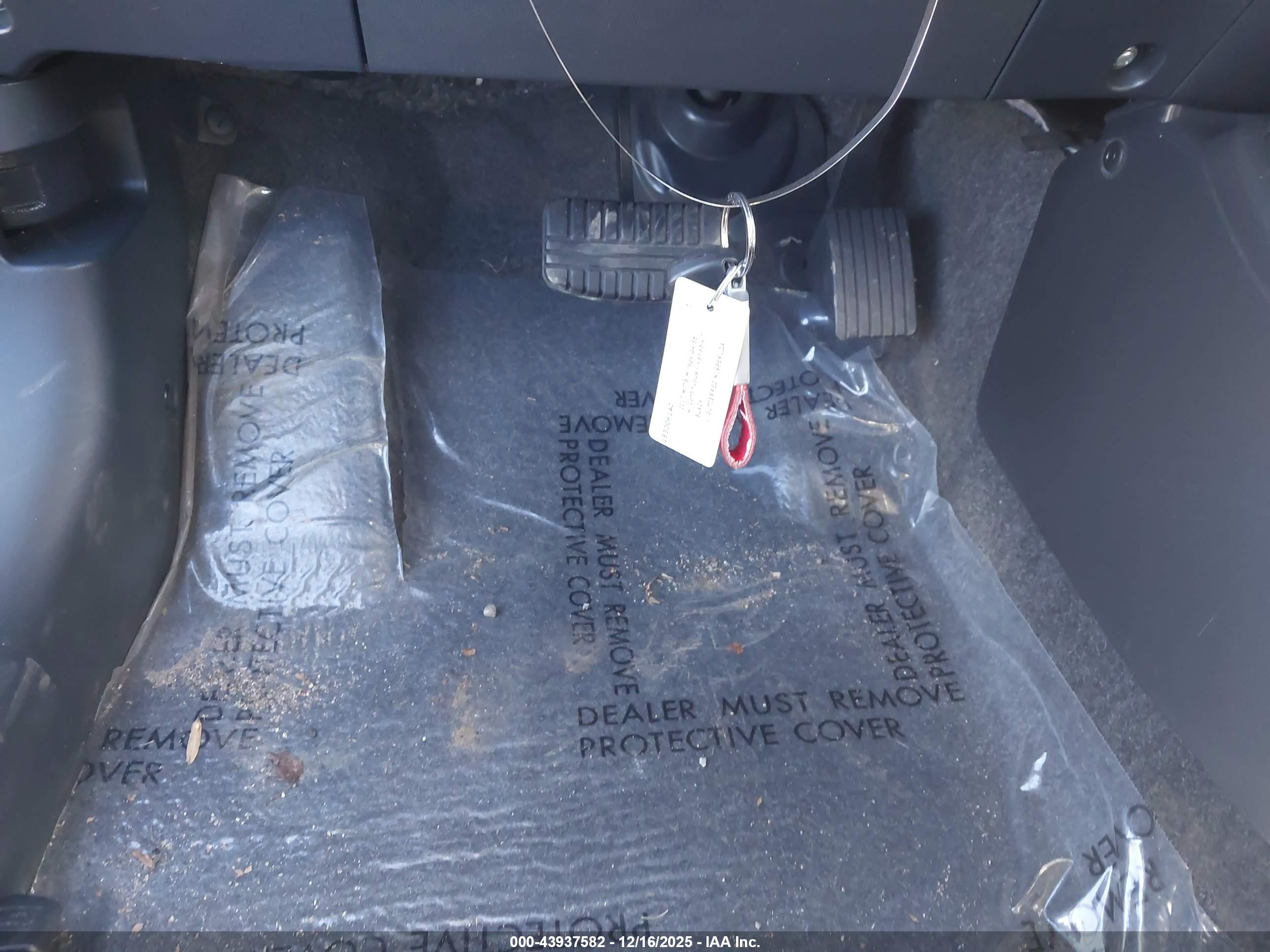 MITSUBISHI MIRAGE image 11