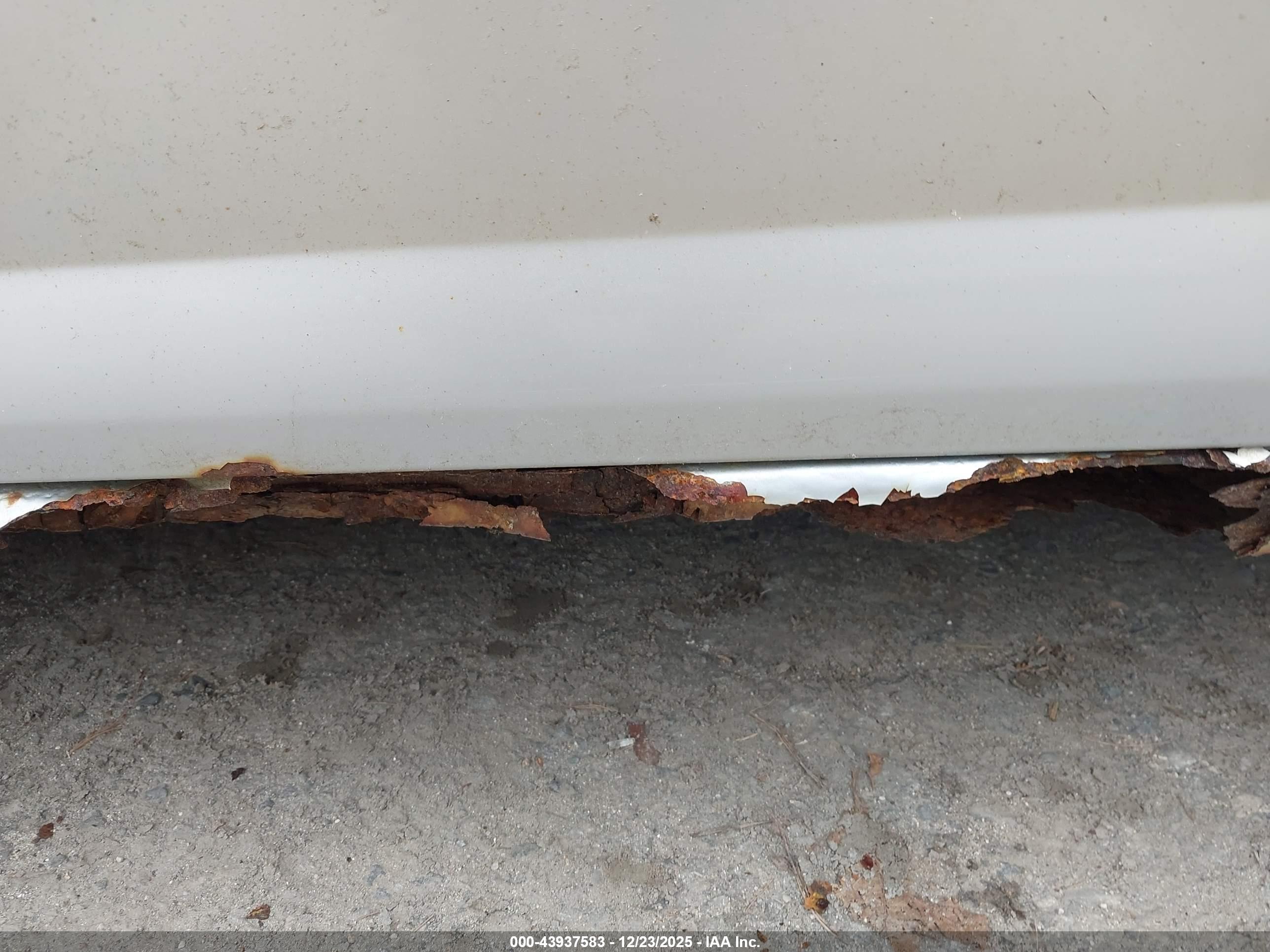 CHEVROLET COBALT image 6