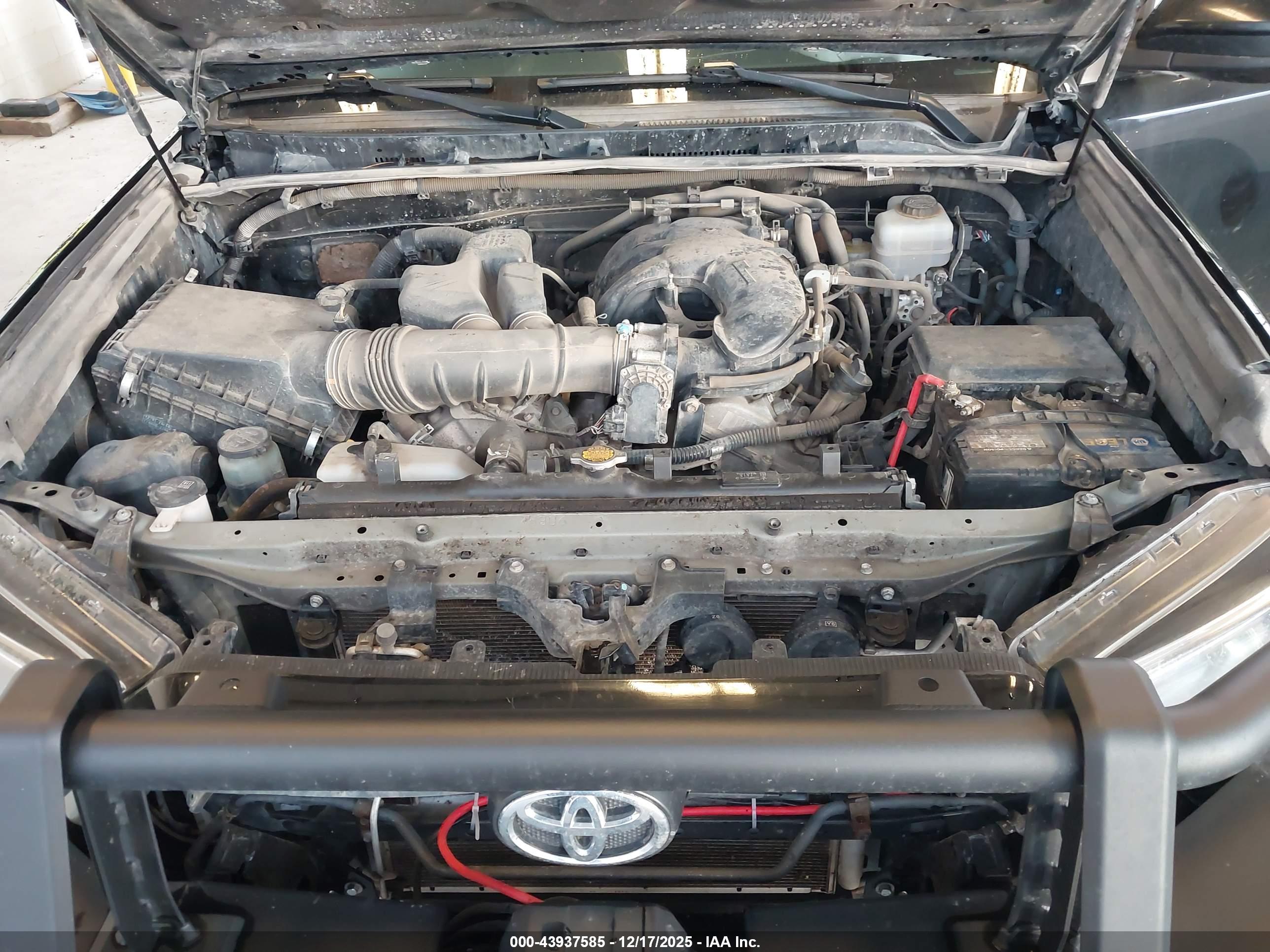 TOYOTA 4RUNNER image 10