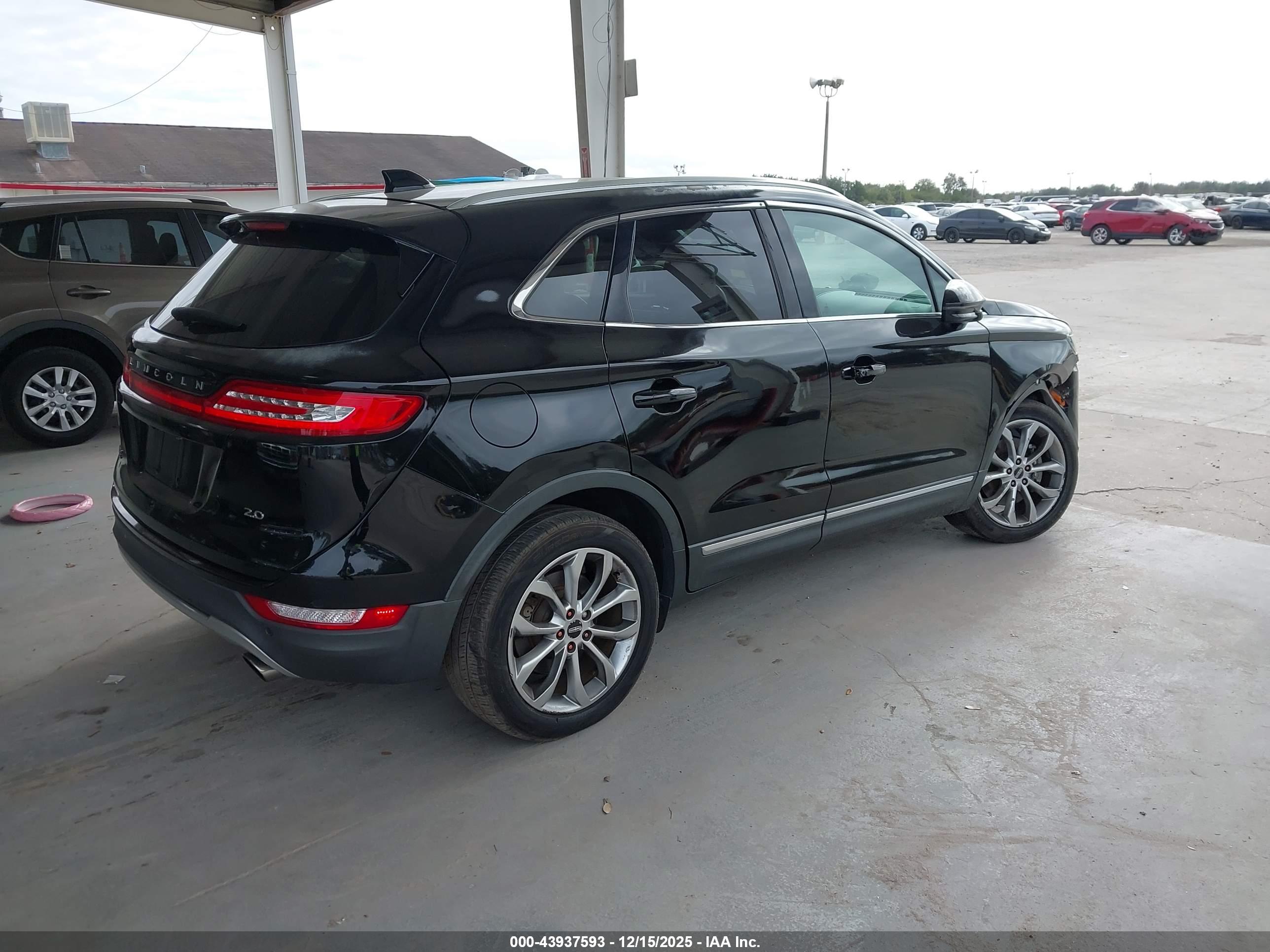 LINCOLN MKC image 4