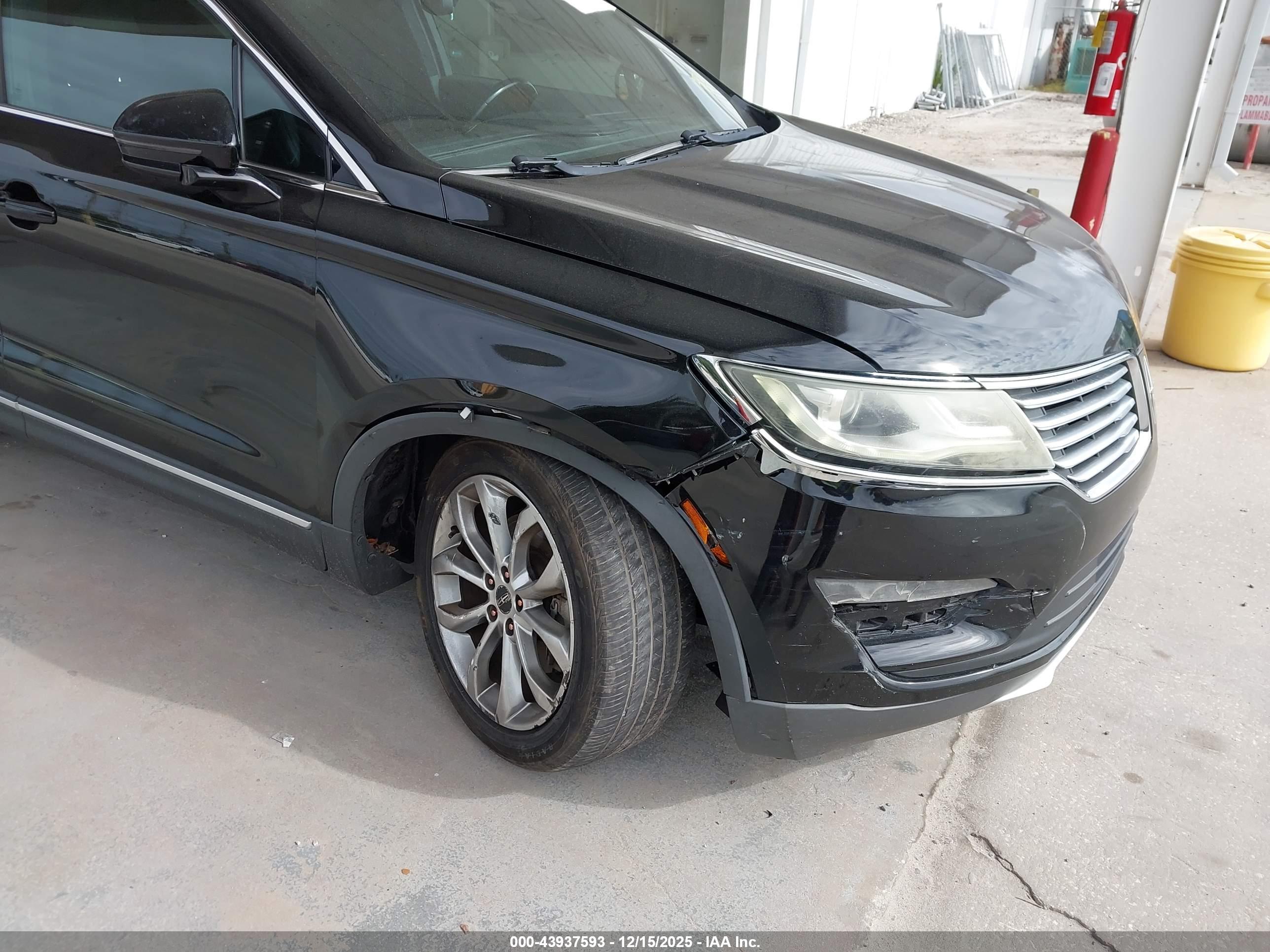 LINCOLN MKC image 6