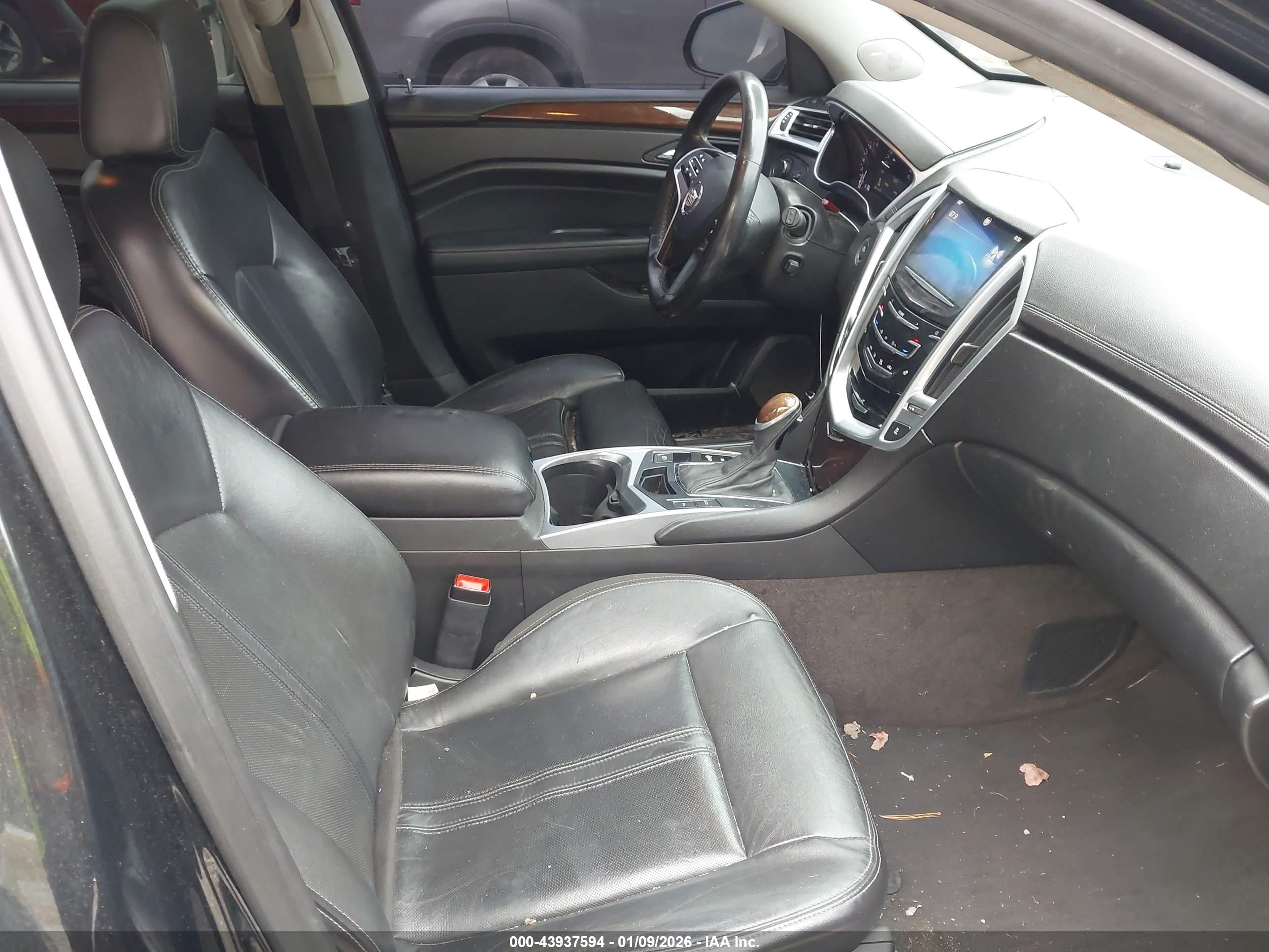 CADILLAC SRX image 5