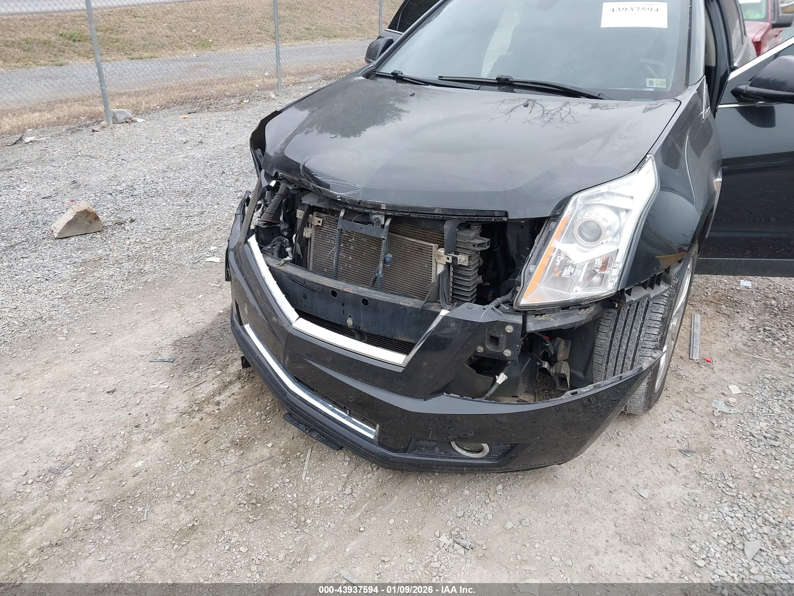 CADILLAC SRX image 6