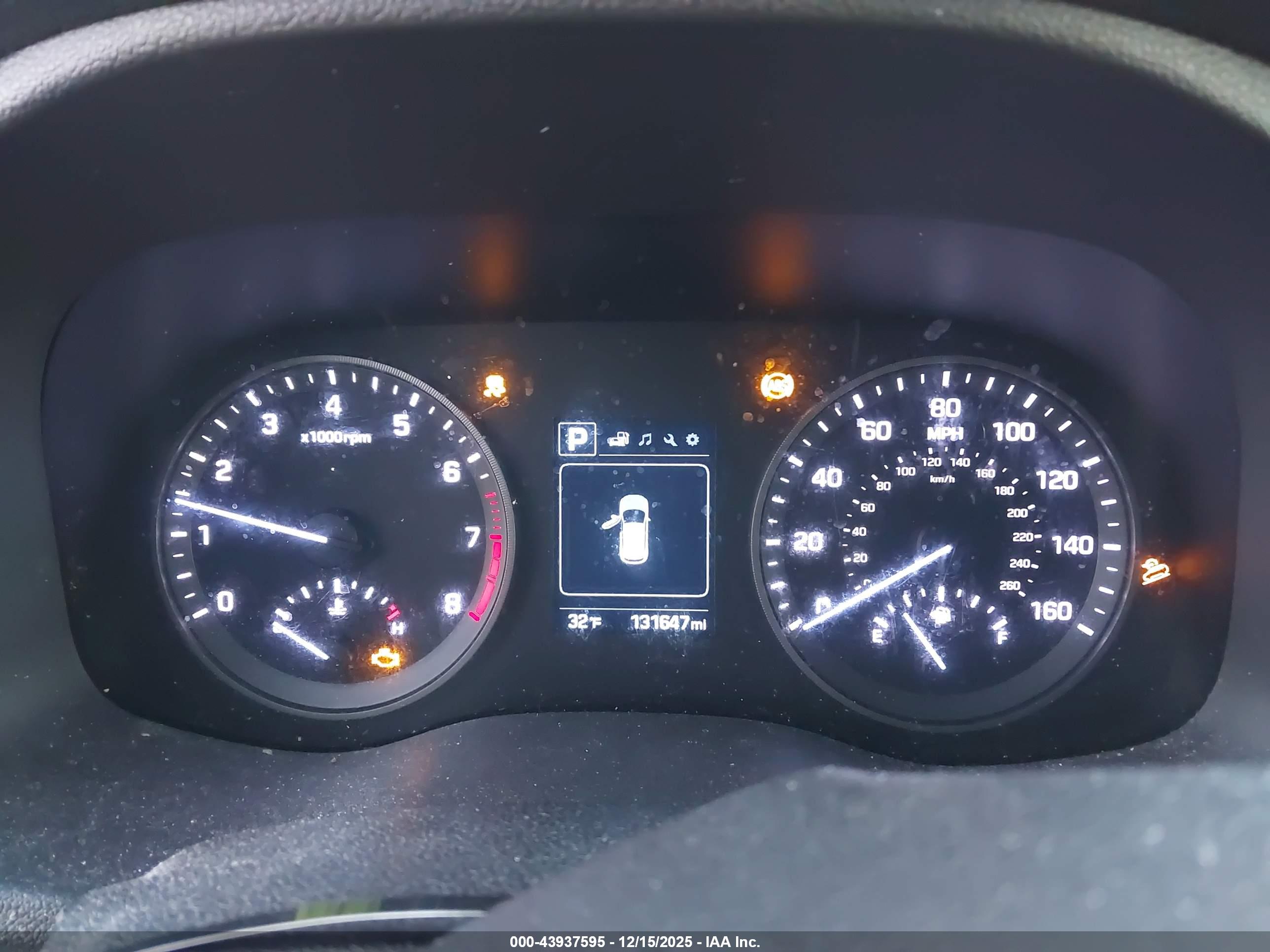 HYUNDAI TUCSON image 7
