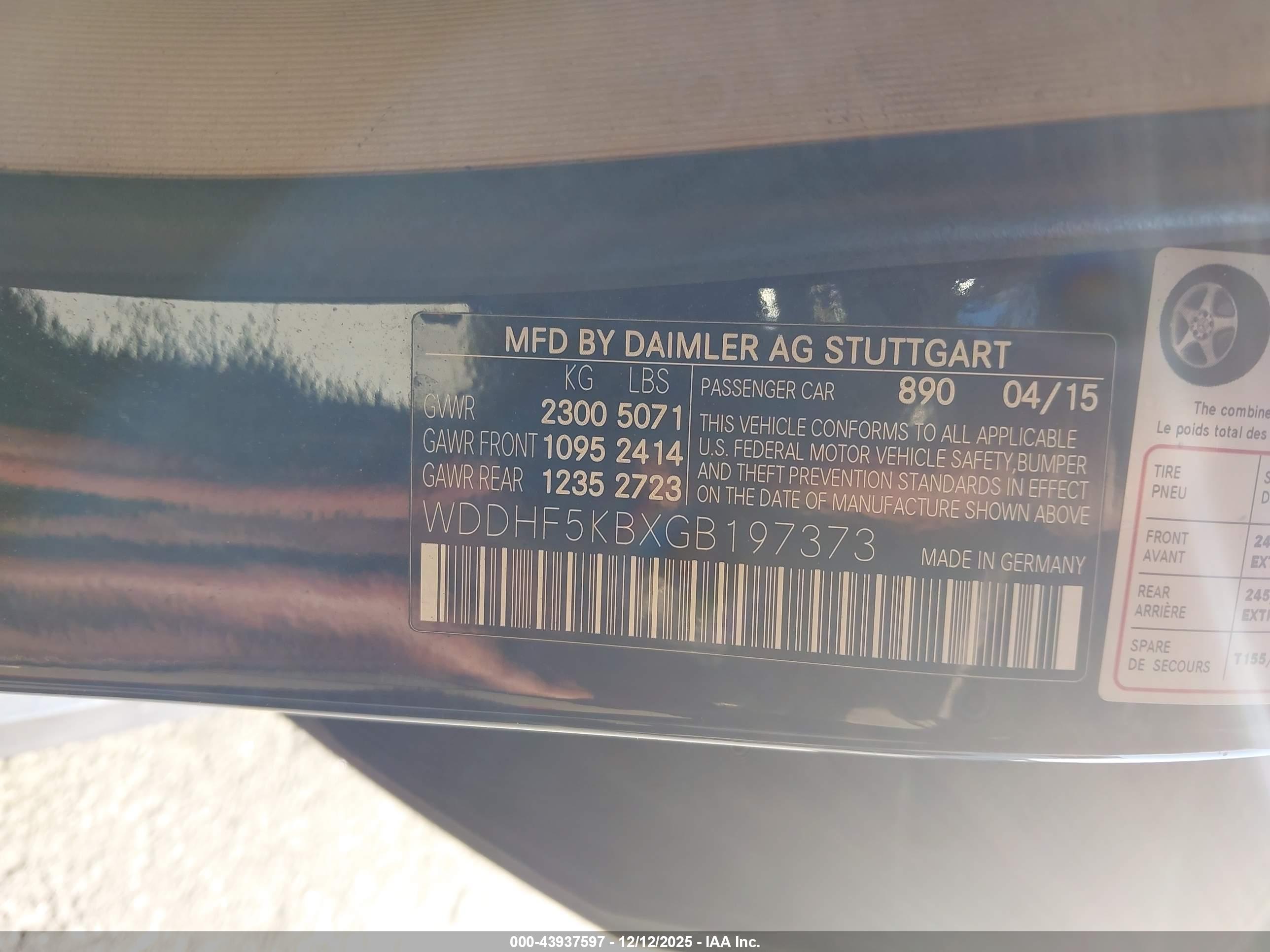 MERCEDES-BENZ E image 9