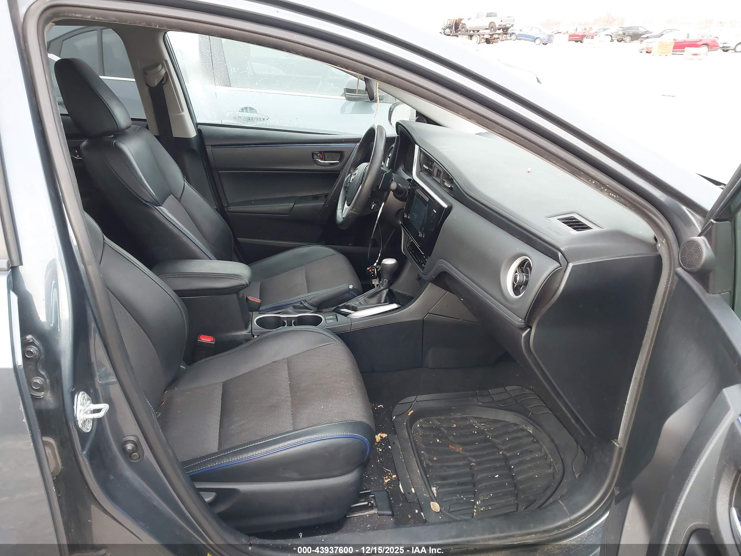 TOYOTA COROLLA image 5