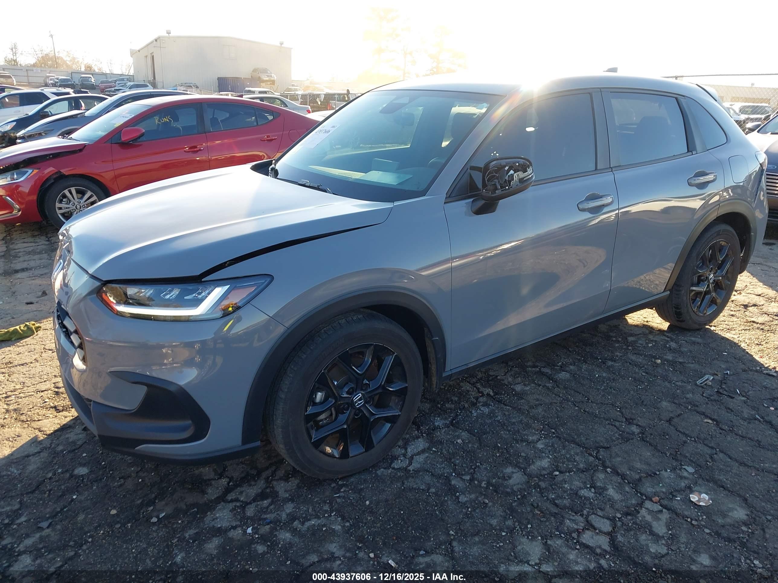 HONDA HR-V image 2