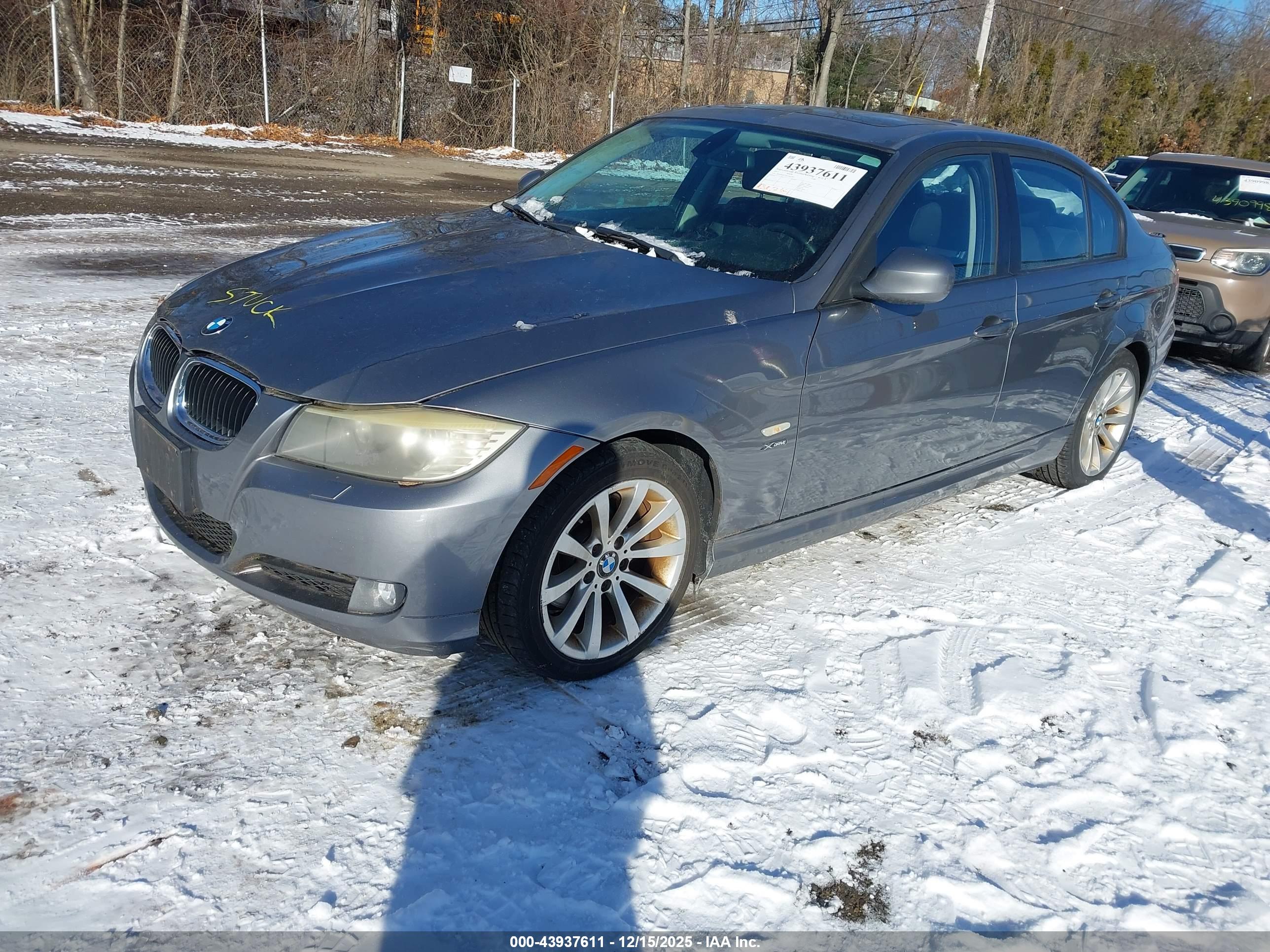 BMW 328I image 2