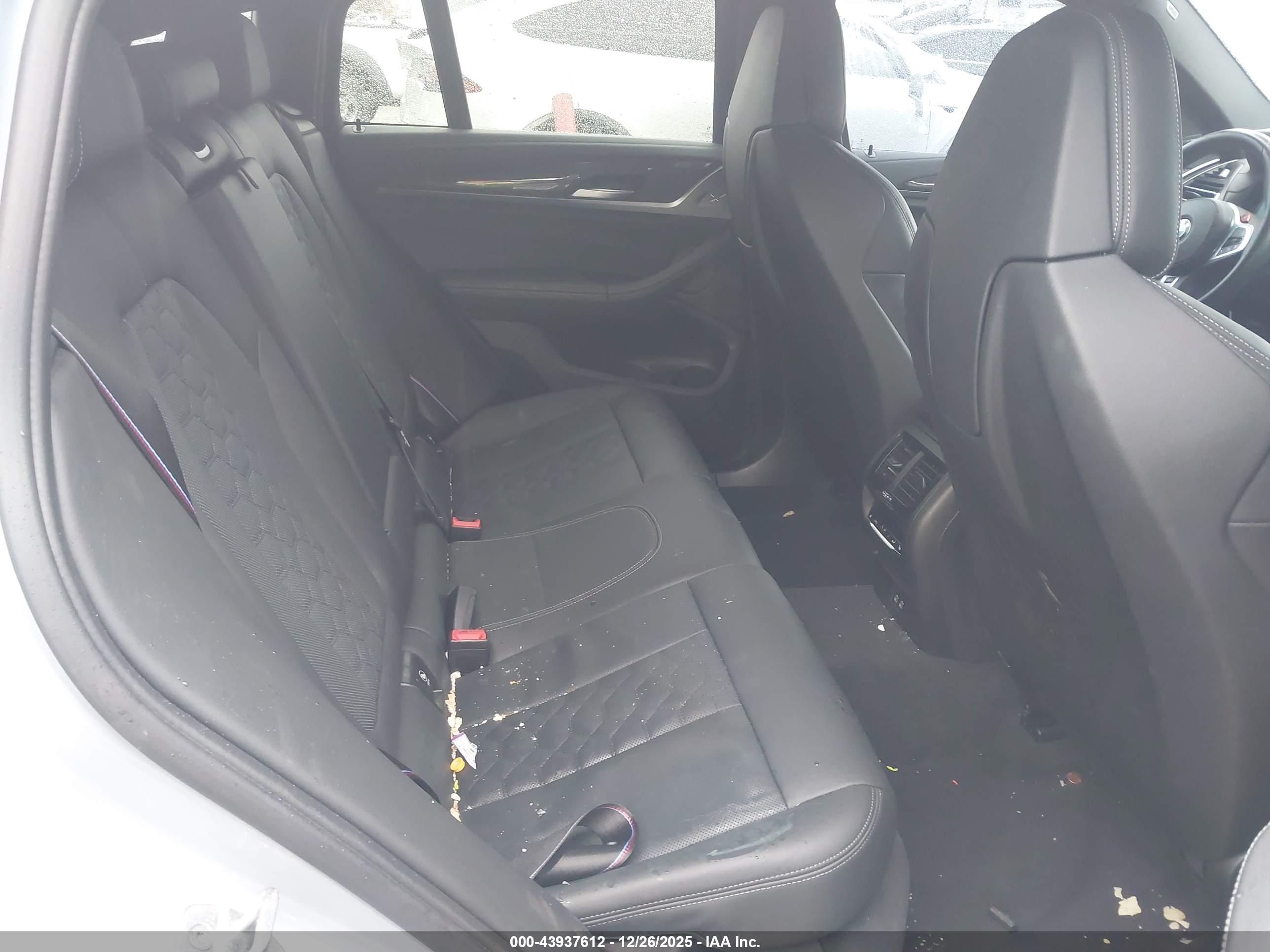 BMW X4 image 8