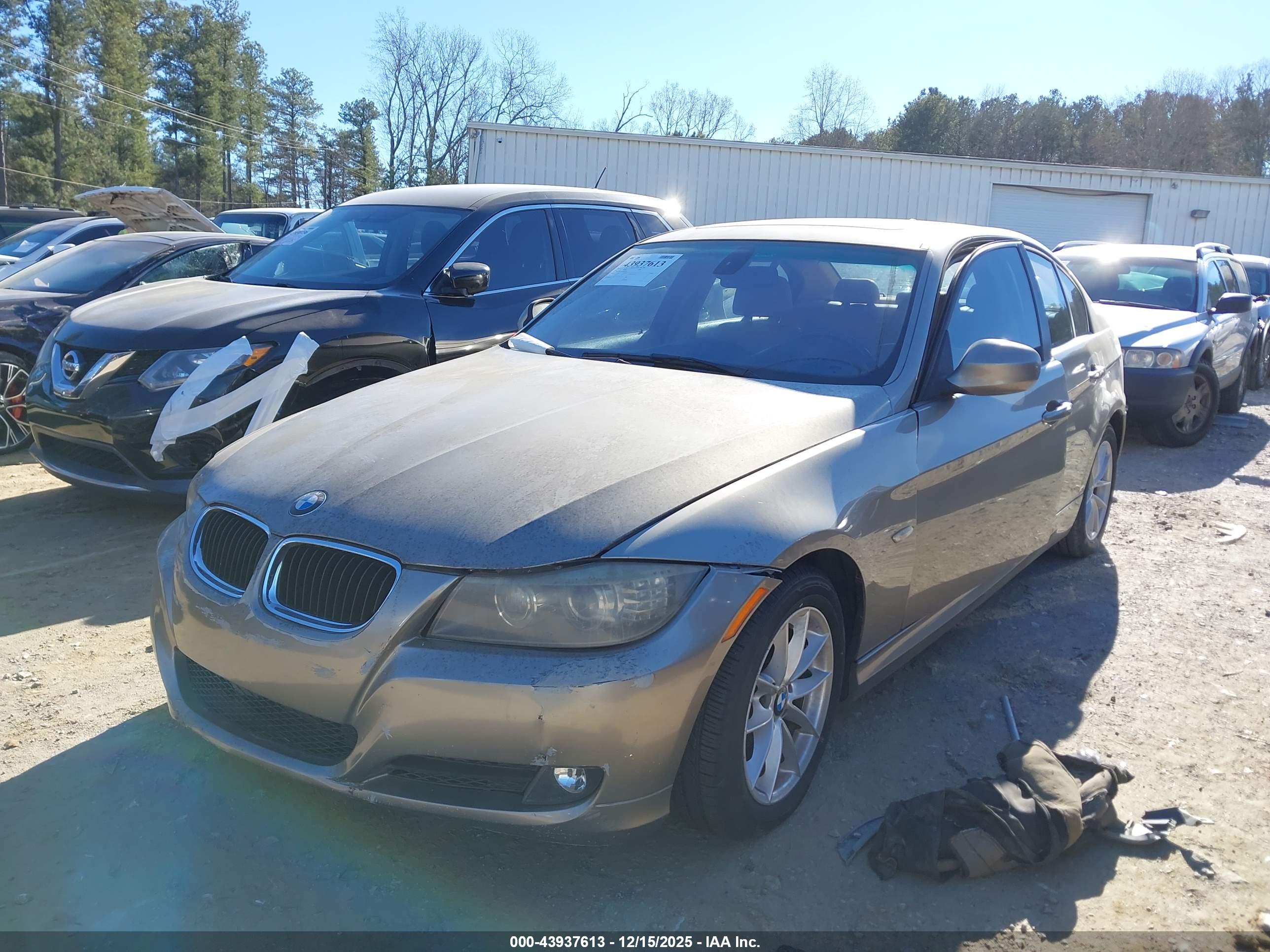 BMW 328I image 2