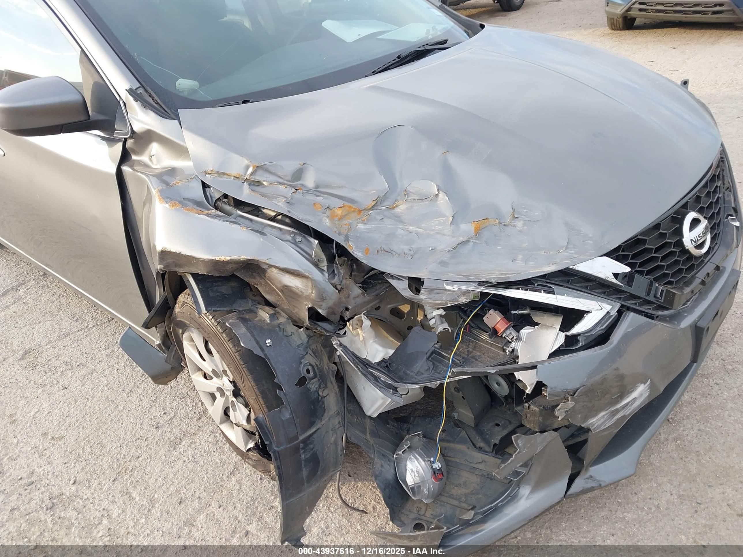NISSAN SENTRA image 6