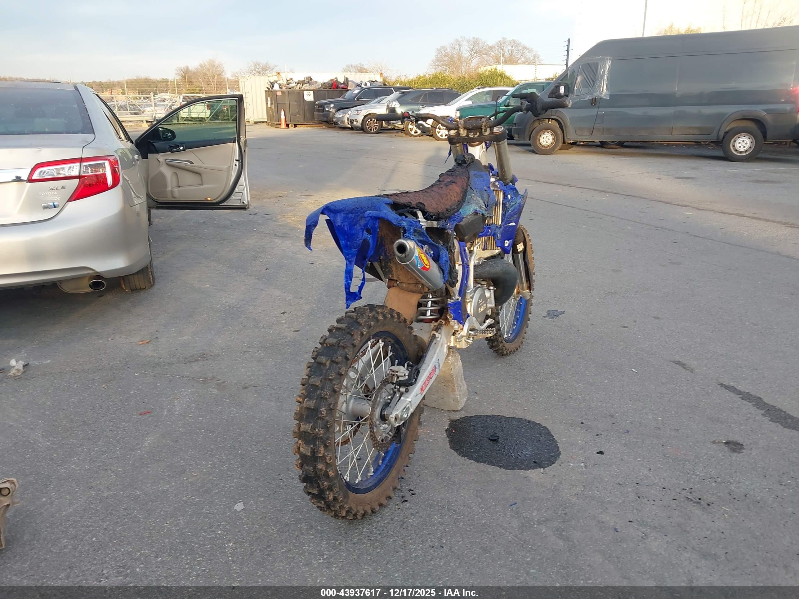 YAMAHA YZ250 image 4